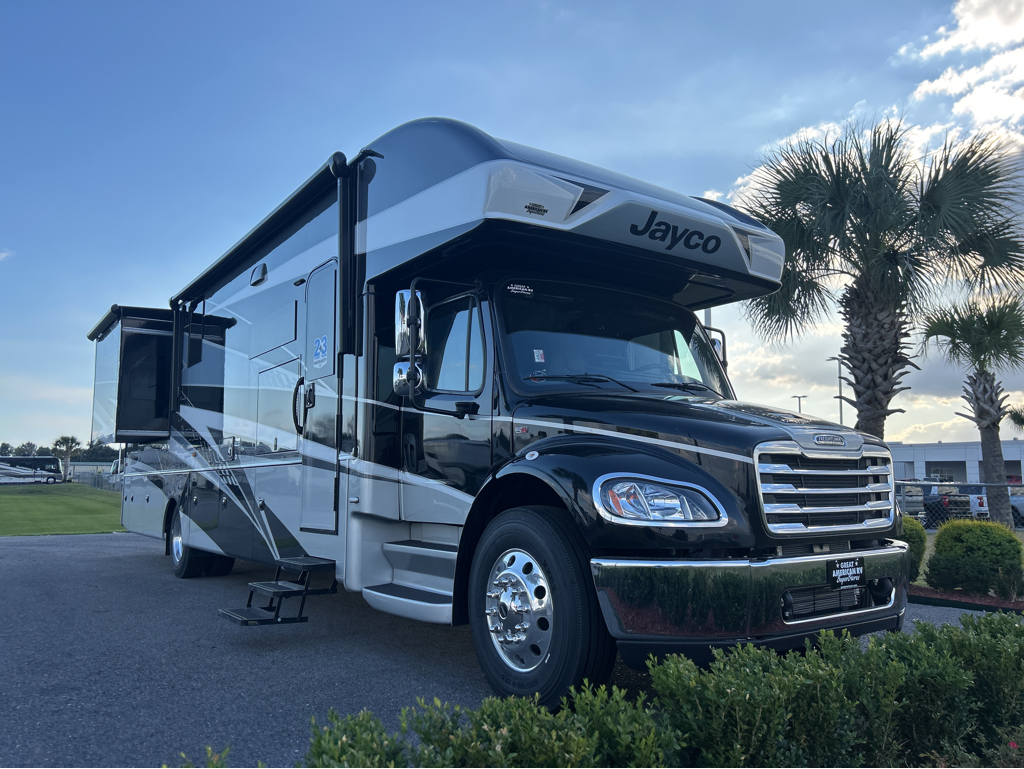 2026 JAYCO SENECA 37K - Image 1