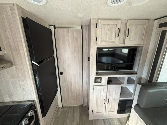 2022 Coachmen Northern Spirit XTR 2145RBX - Image 18
