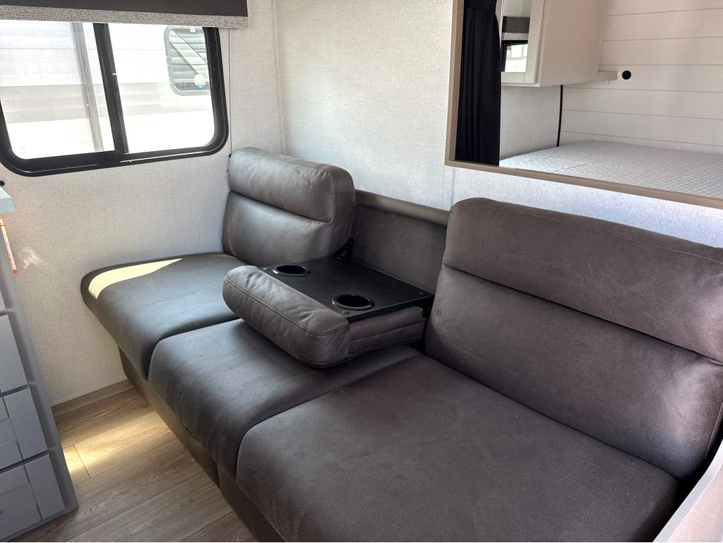 2027 Jayco Jay Flight SLX 260BH - Image 8