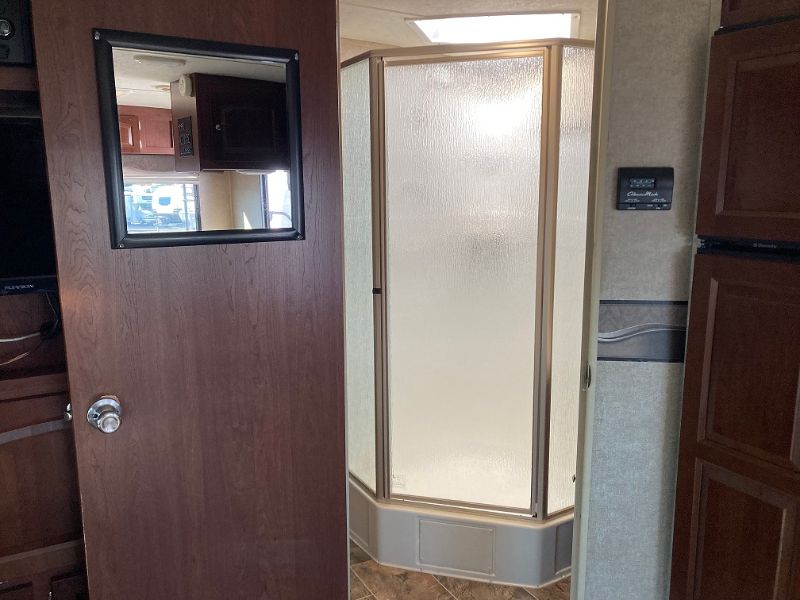 2015 Forest River Rockwood Ultra Lite 2604WS - Image 17