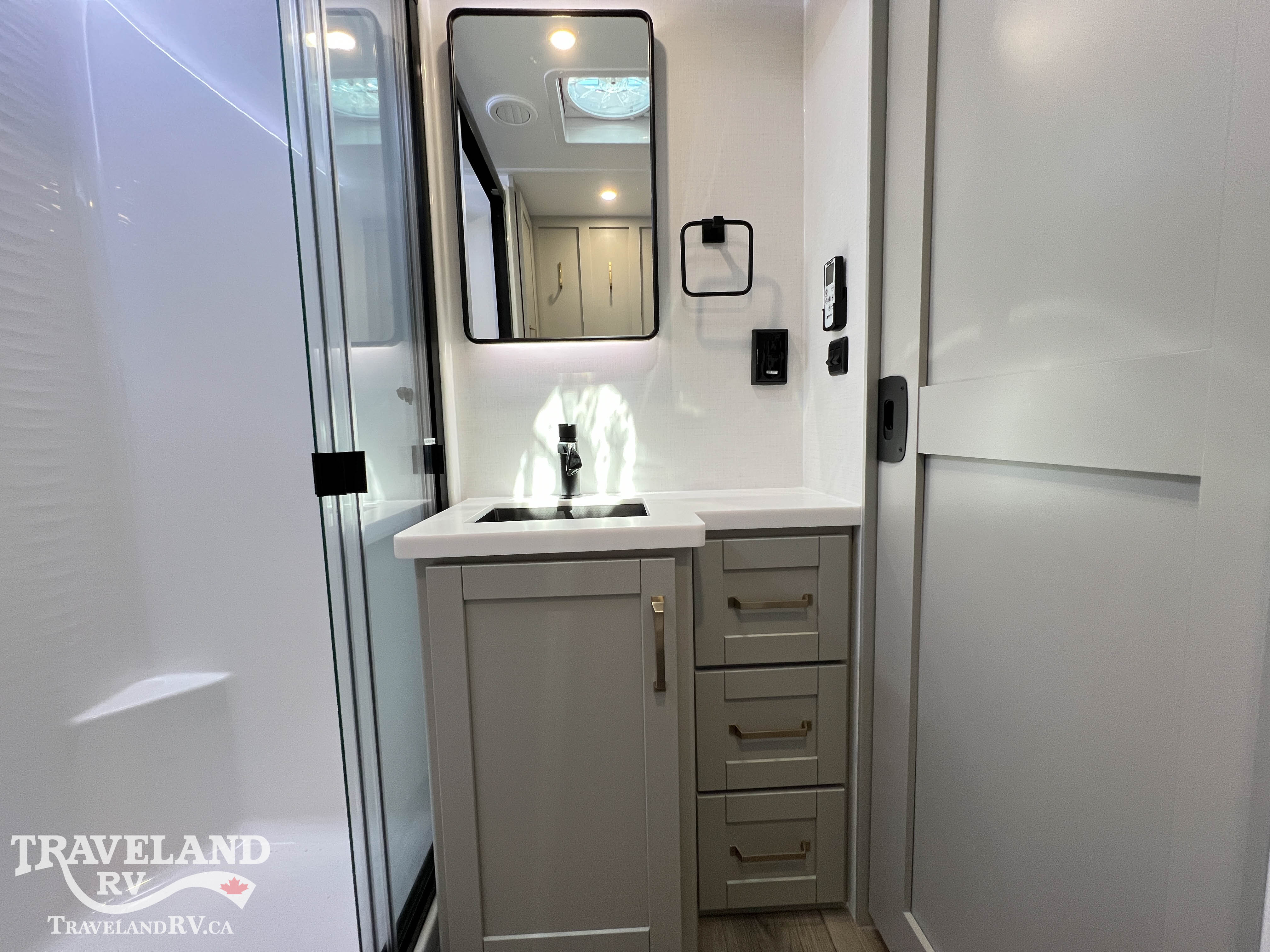 2027 Brinkley RV Model Z 3100 - Image 39