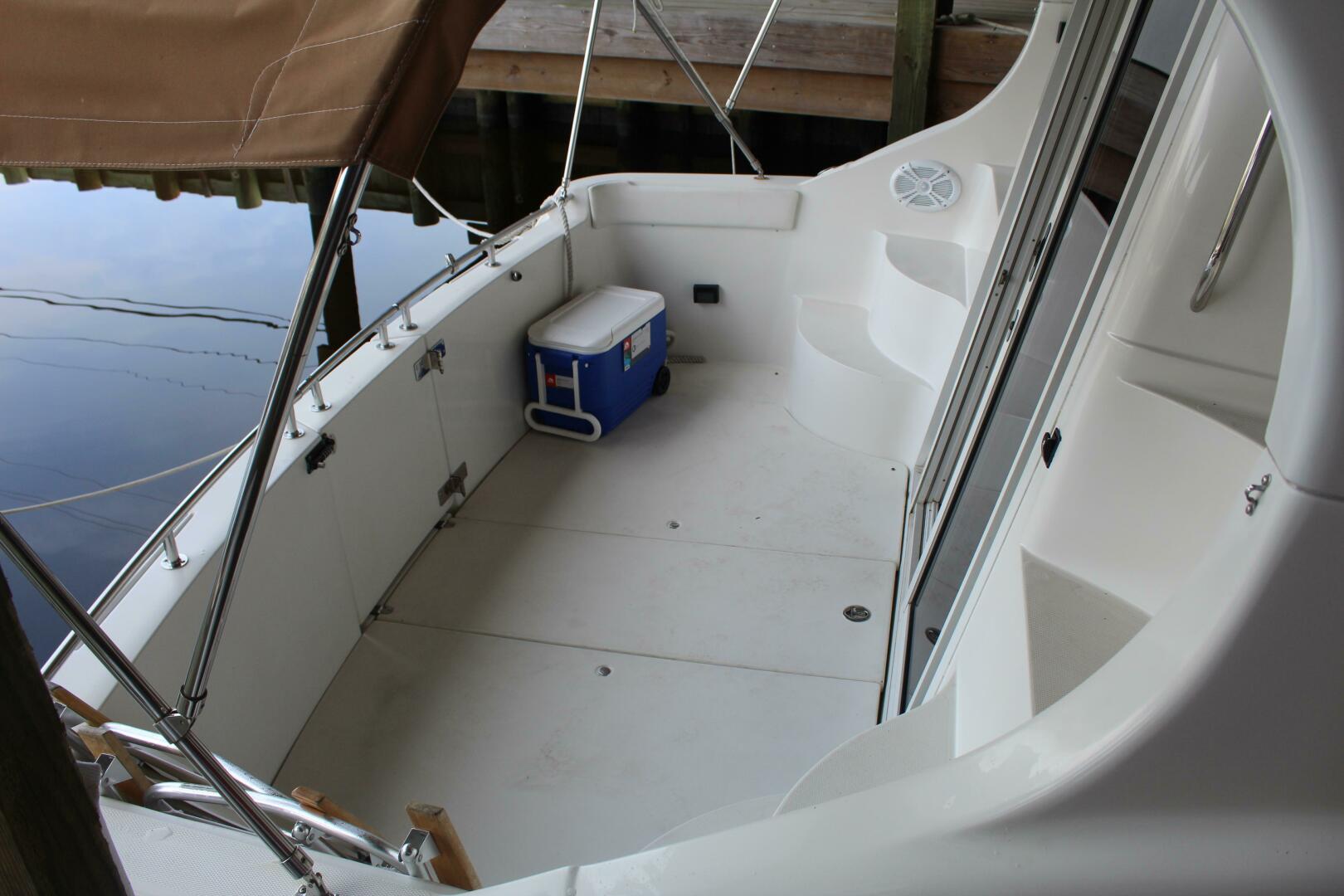 2004 Carver 360 Mariner - Image 29