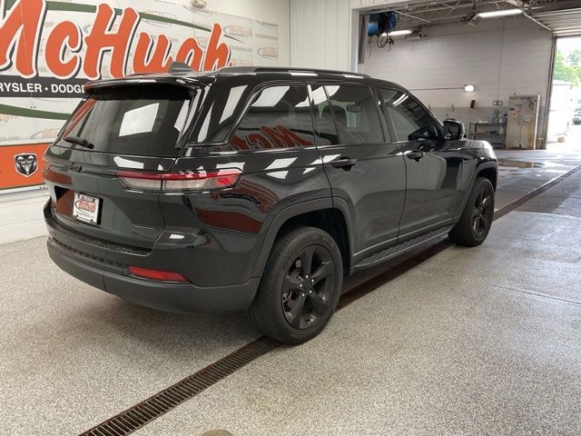 2024 Jeep Grand-Cherokee-L Laredo Altitude 4x4 - Image 7