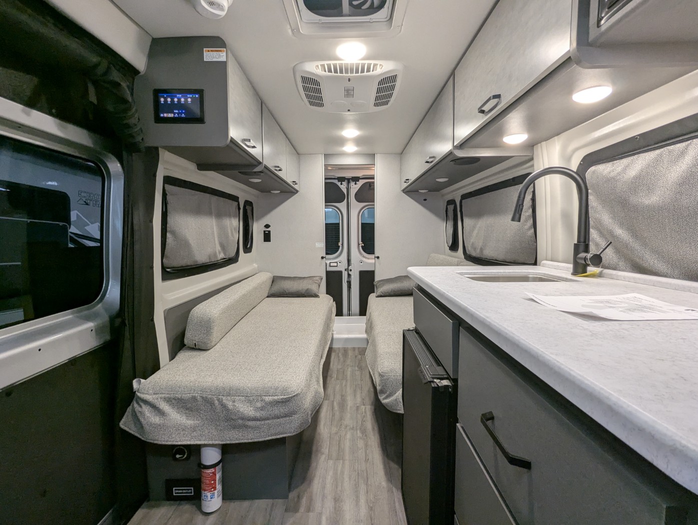 2026 Thor Motor Coach Tellaro 20LS - Image 16