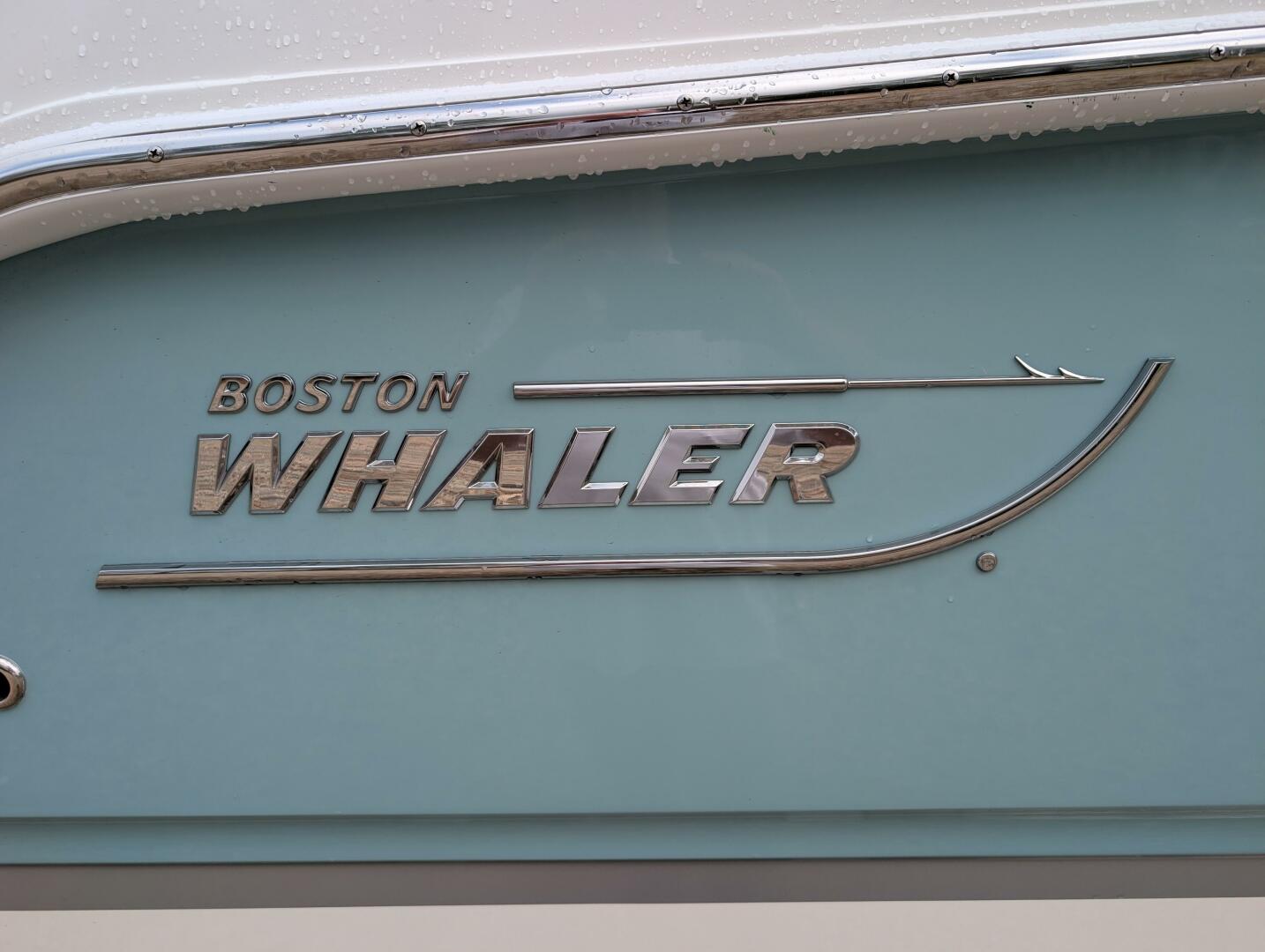 2023 Boston Whaler 240 Vantage - Image 90