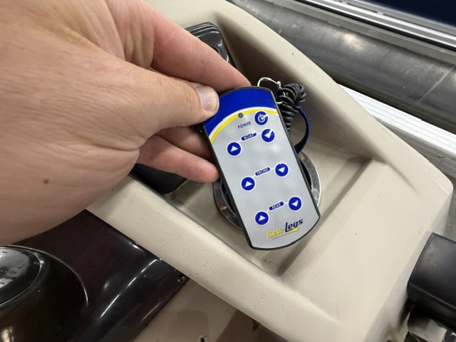 2012 BENNINGTON 20 SL - Image 18