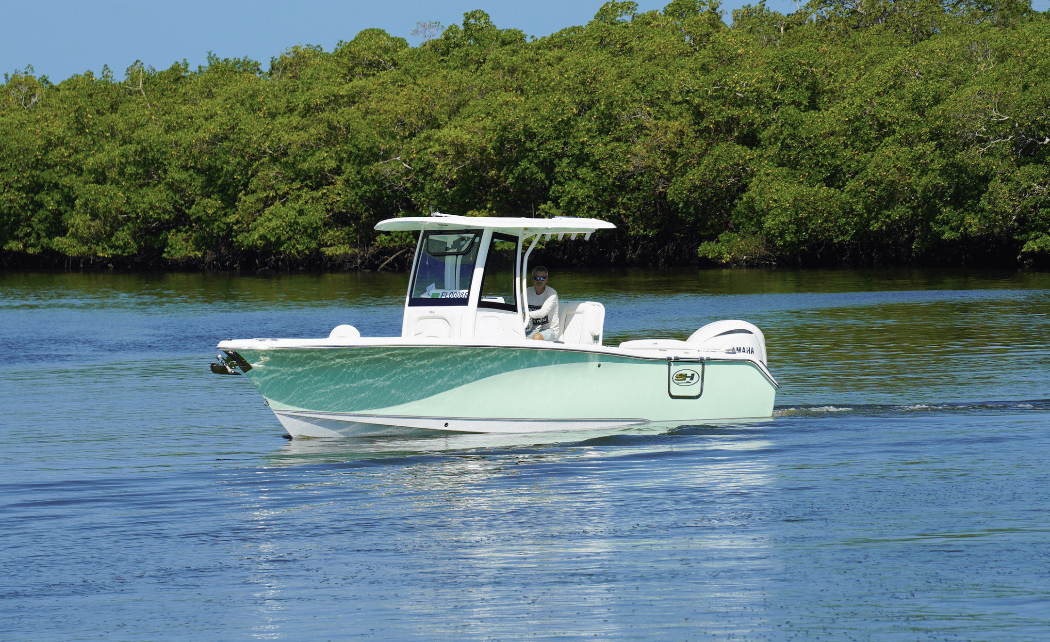 2027 SEA HUNT ULTRA 255SE - Image 2