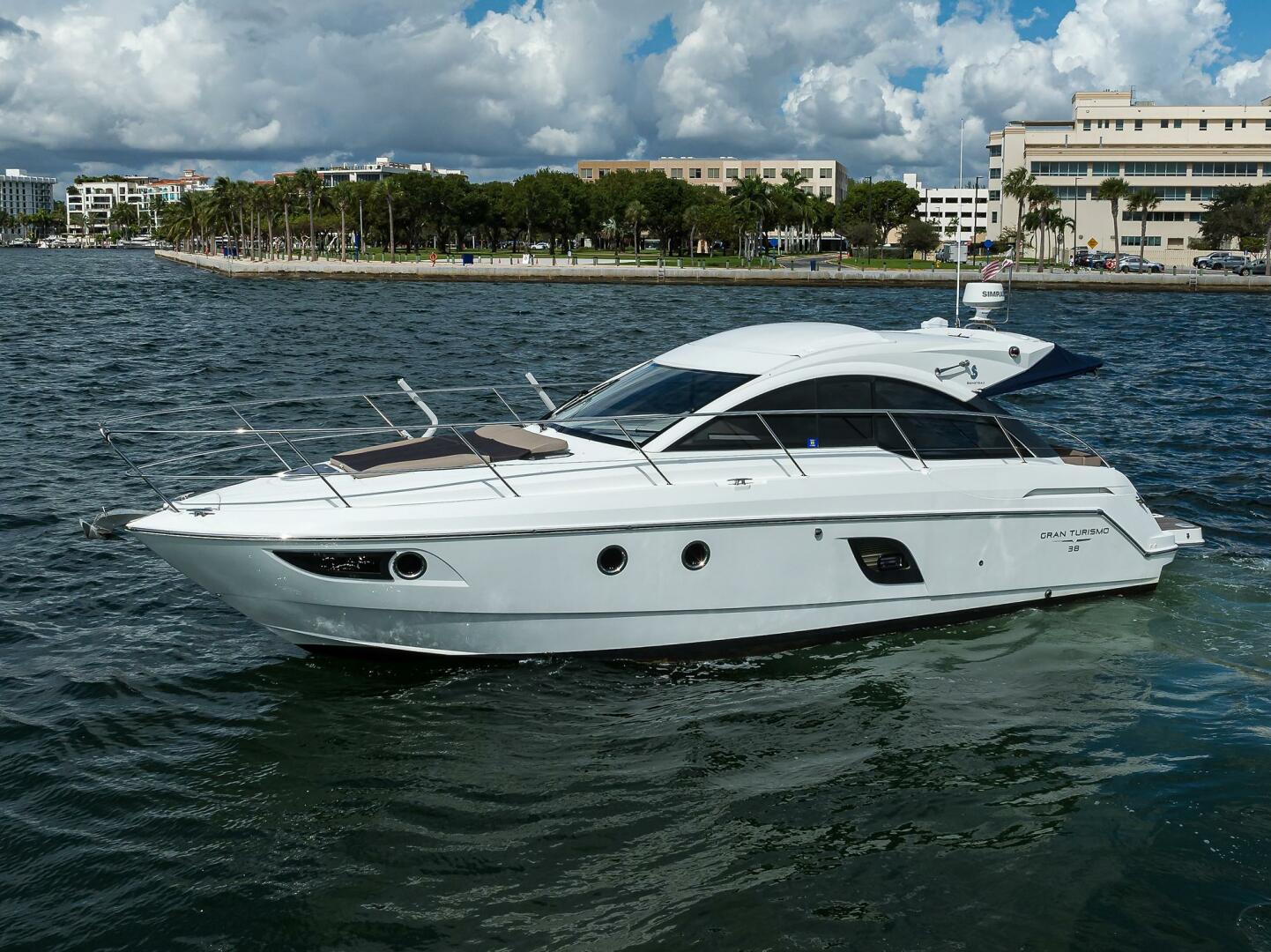 2003 Jupiter 31 Cuddy - Image 165