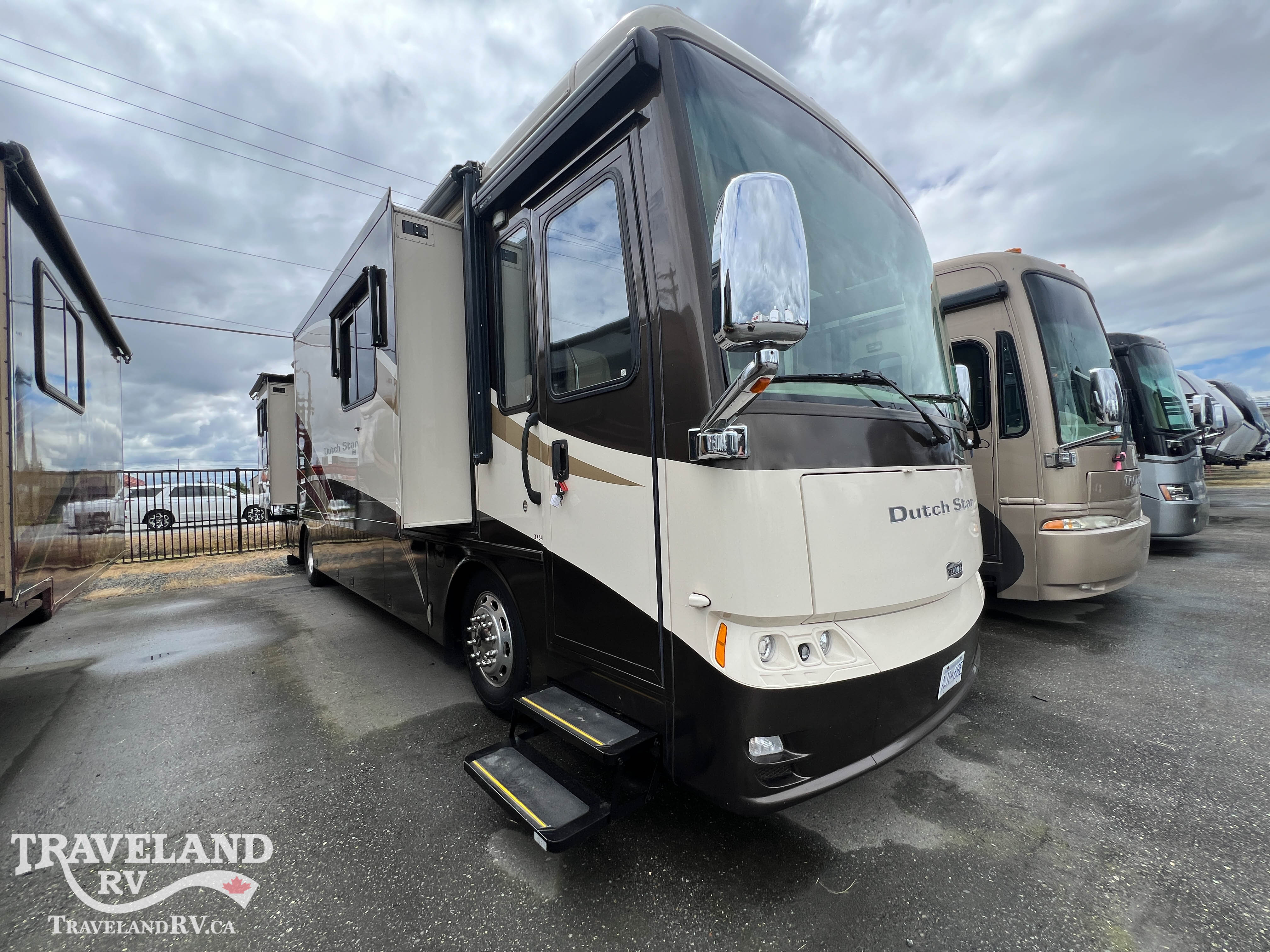 2011 Newmar Dutch Star 3734 - Image 1