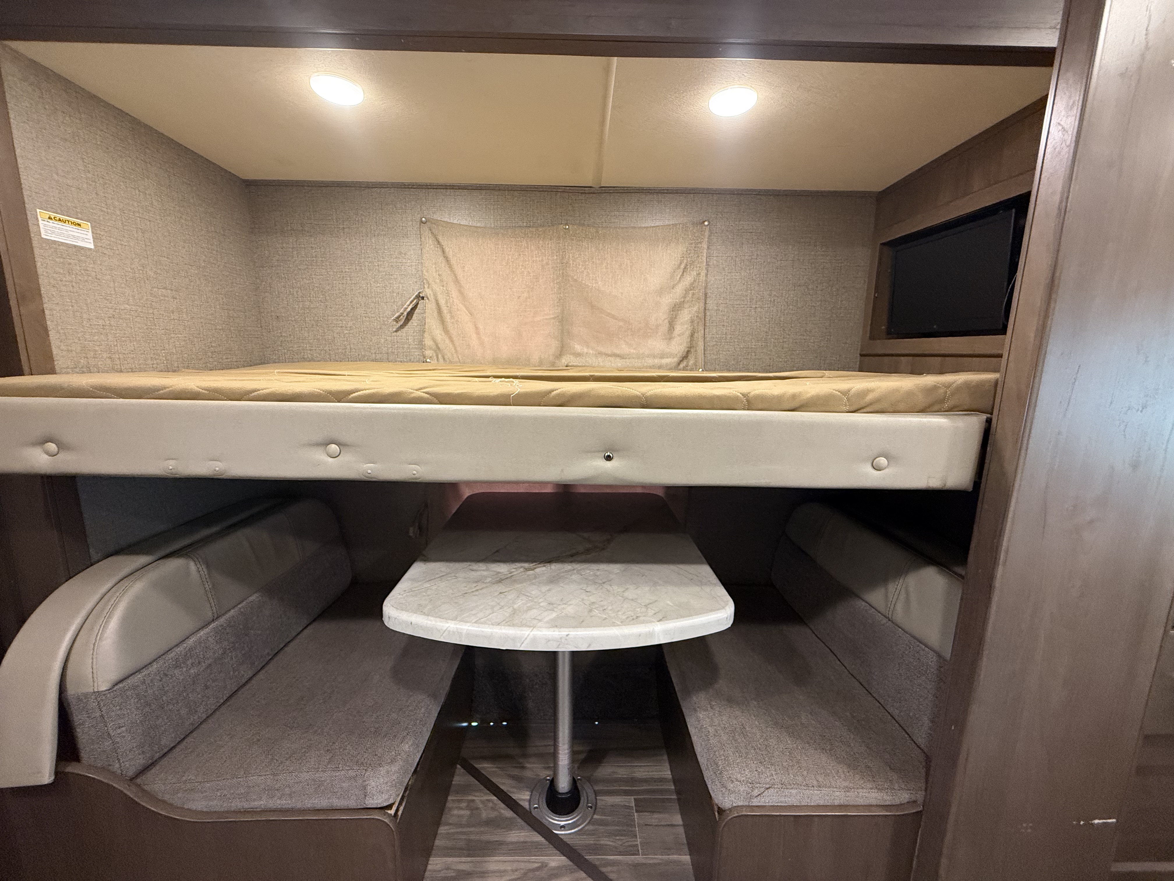 2021 Thor Motor Coach Freedom Elite 30FE - Image 19