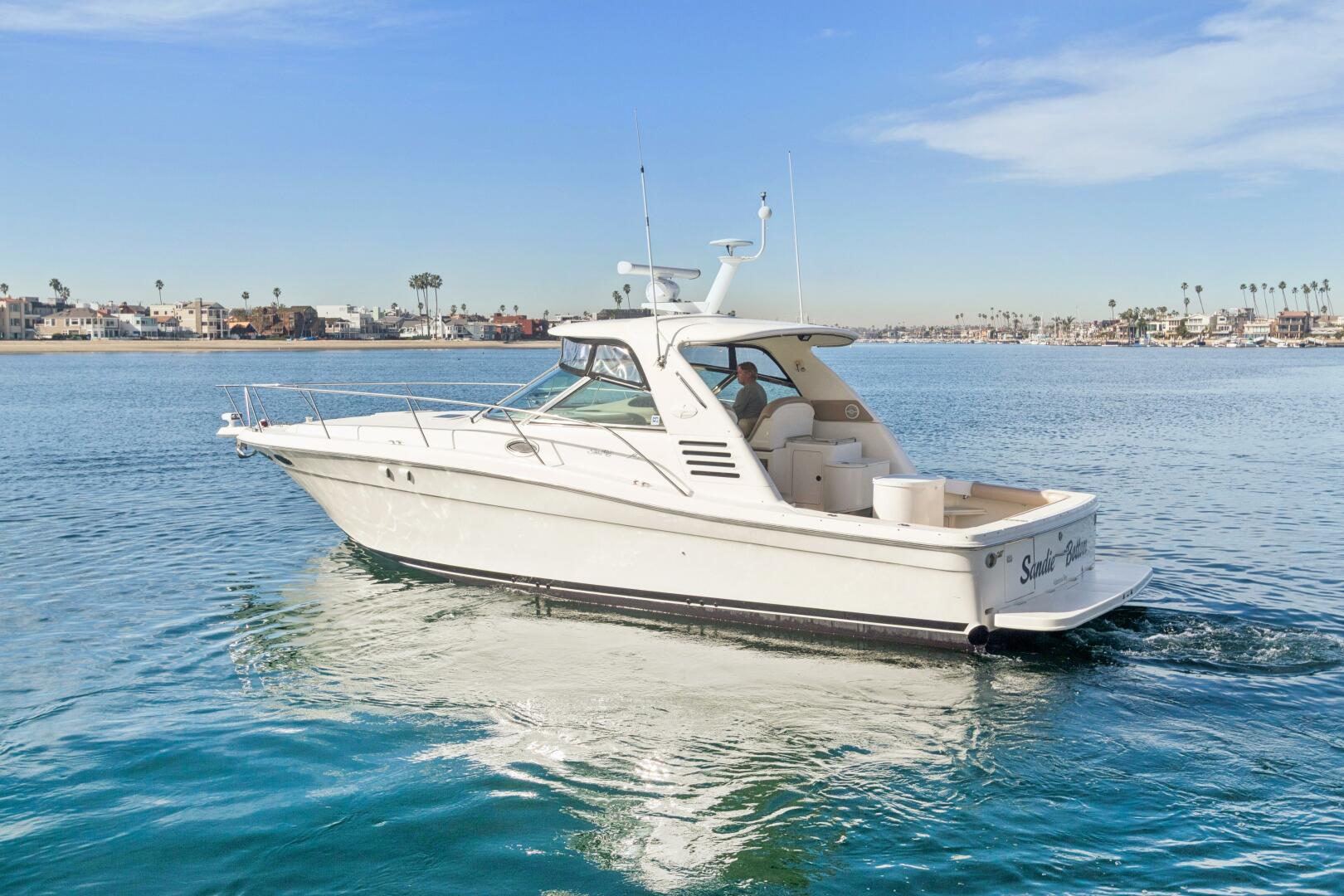 2000 Sea Ray 370 Express Cruiser - Image 73