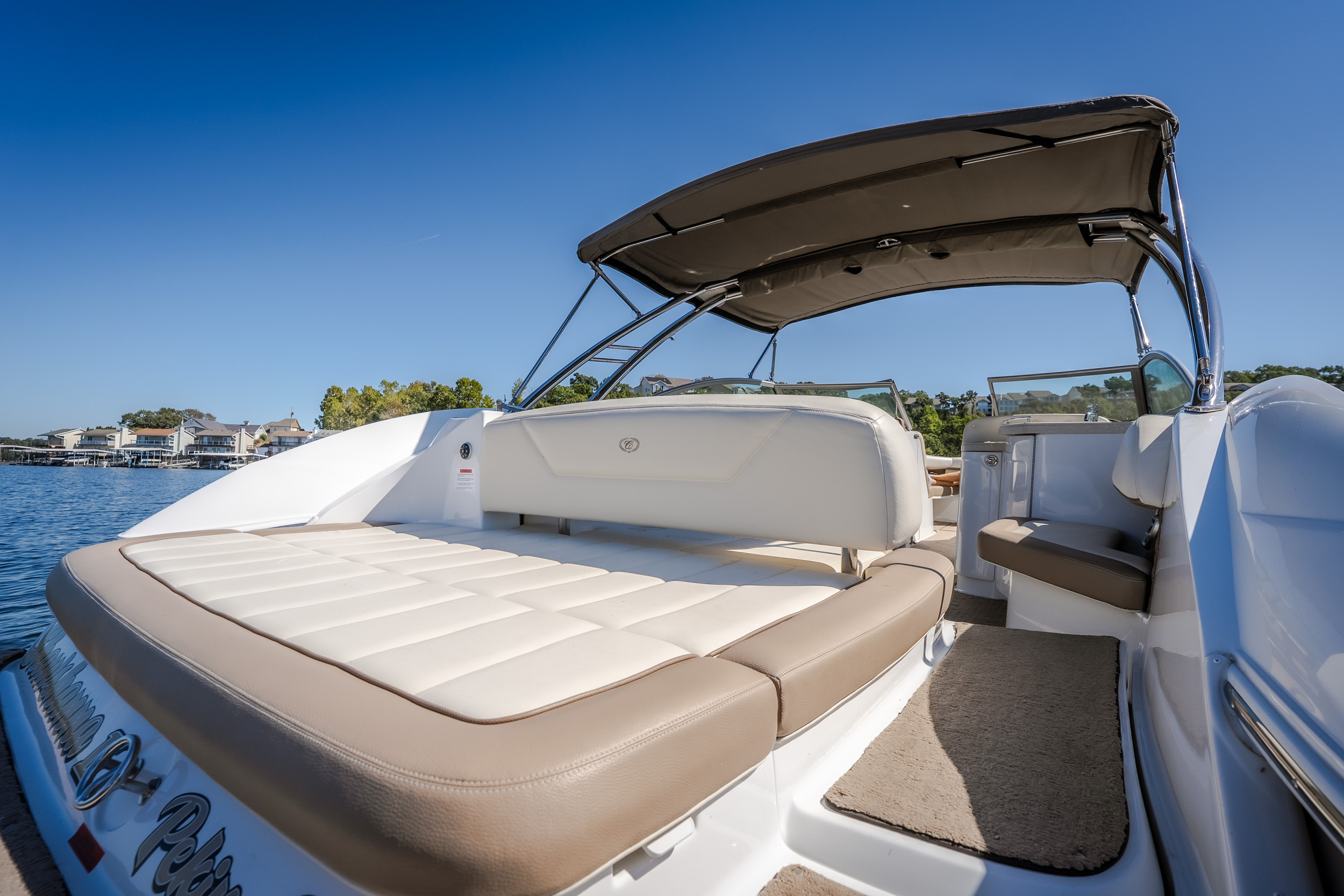 2010 Cobalt 302 - Image 30