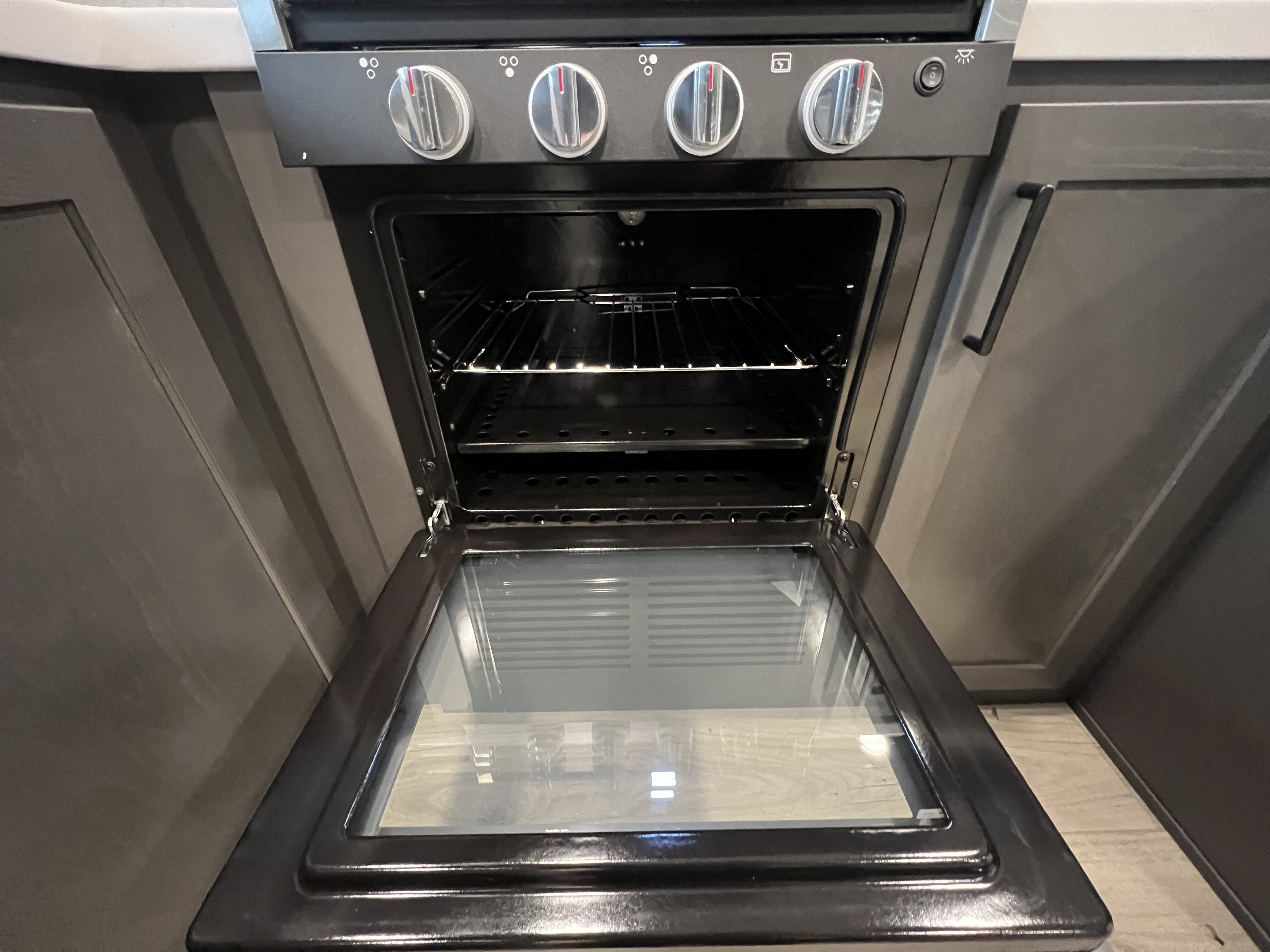 2027 Forest River Rockwood Ultra Lite 2623MBR - Image 11