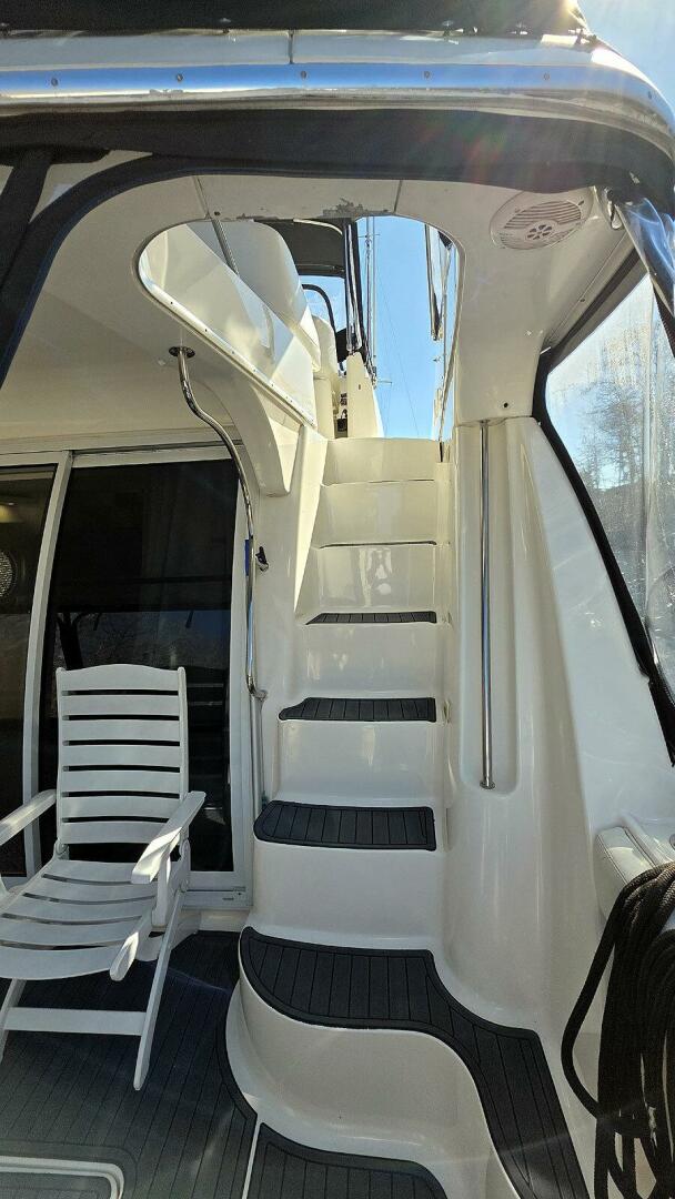 2001 Silverton 410 Sport Bridge - Image 10