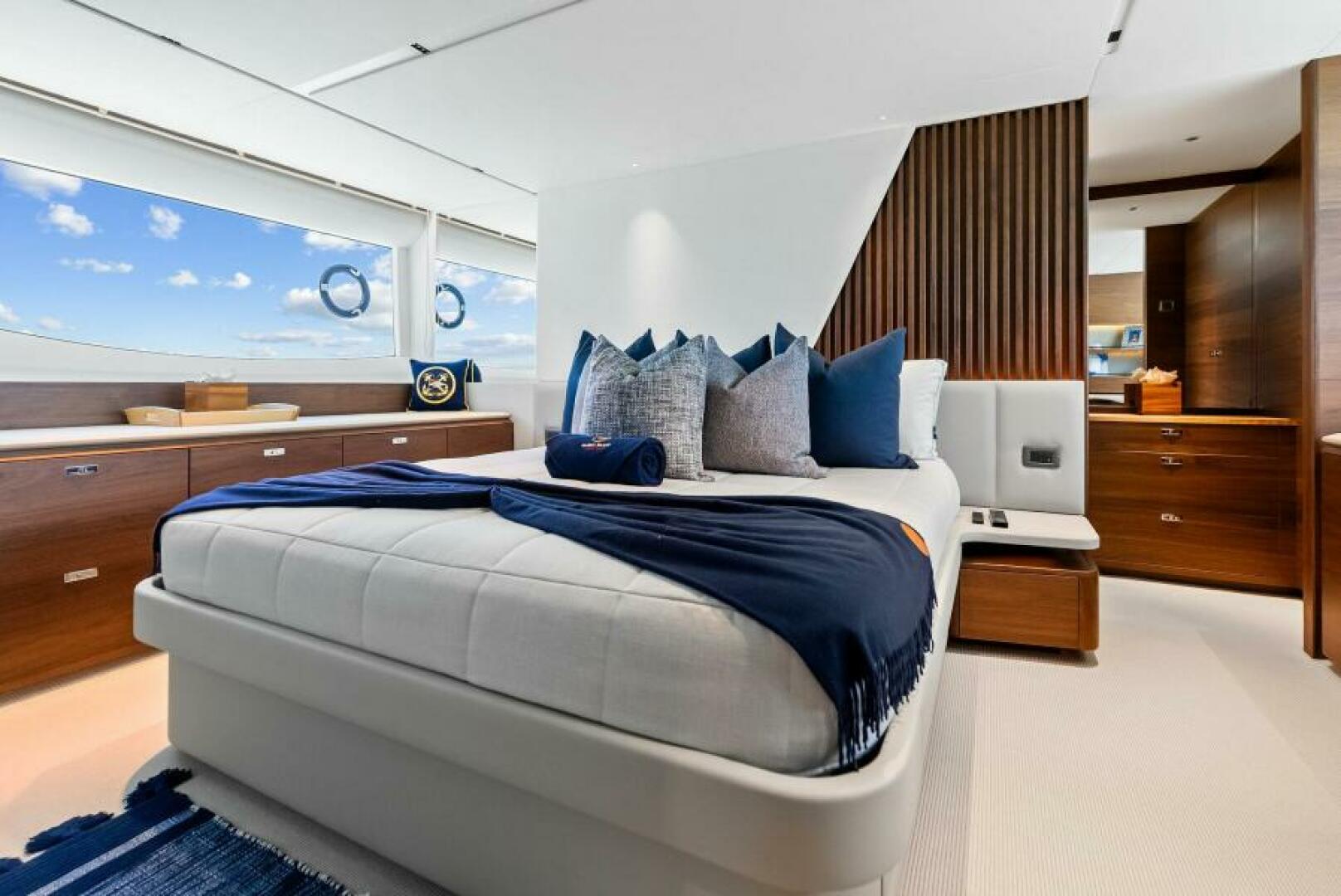 2024 Princess Y72 Motor Yacht - Image 30