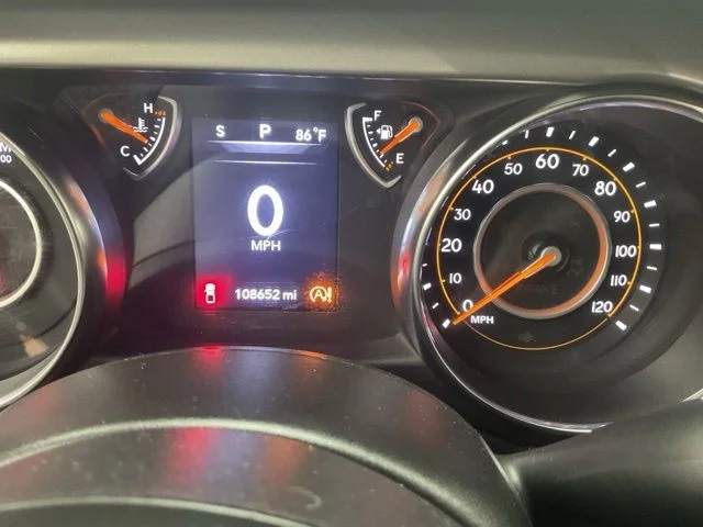2021 Jeep Gladiator Crew Cab Sport 4WD - Image 16