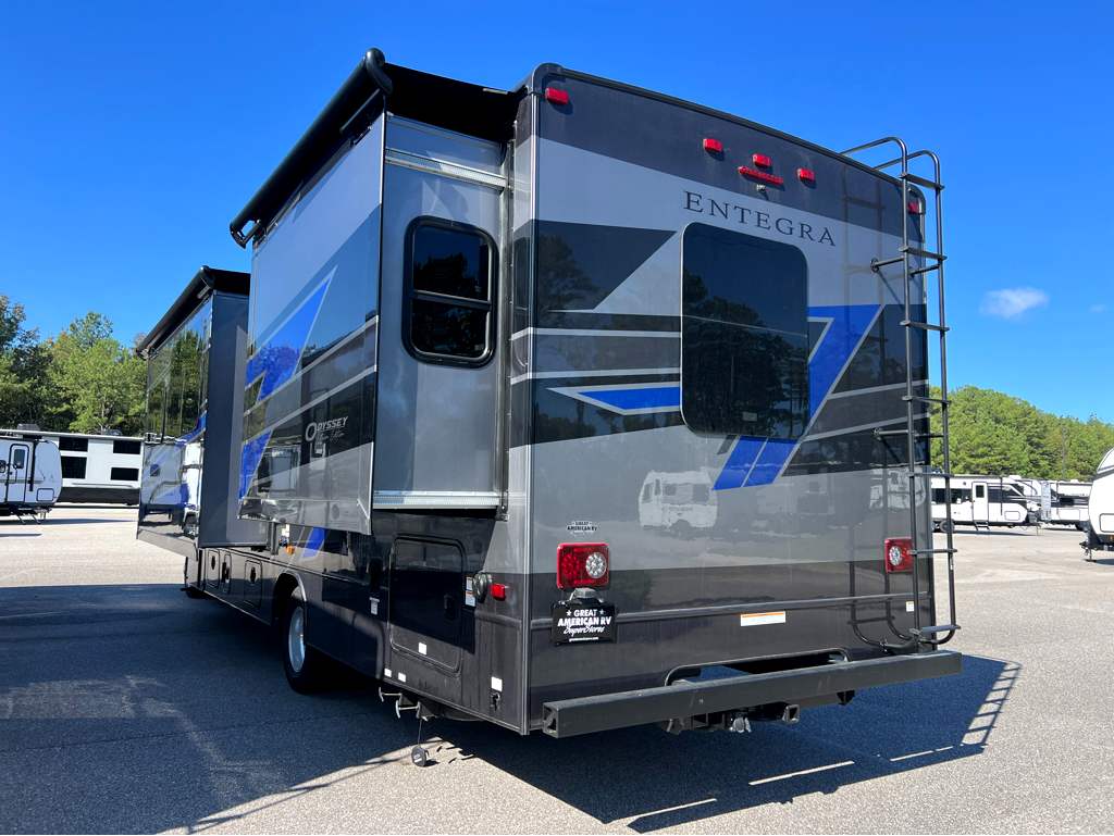2027 ENTEGRA COACH ODYSSEY 29V - Image 3