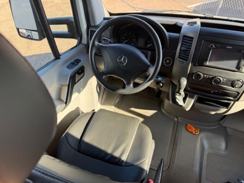 2013 Thor Motor Coach Siesta Sprinter 24SA - Image 4