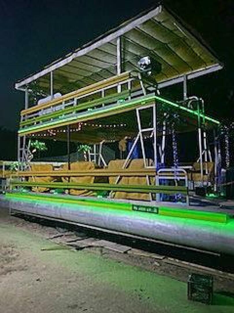 2008 Crest 35 Double Decker - Image 21