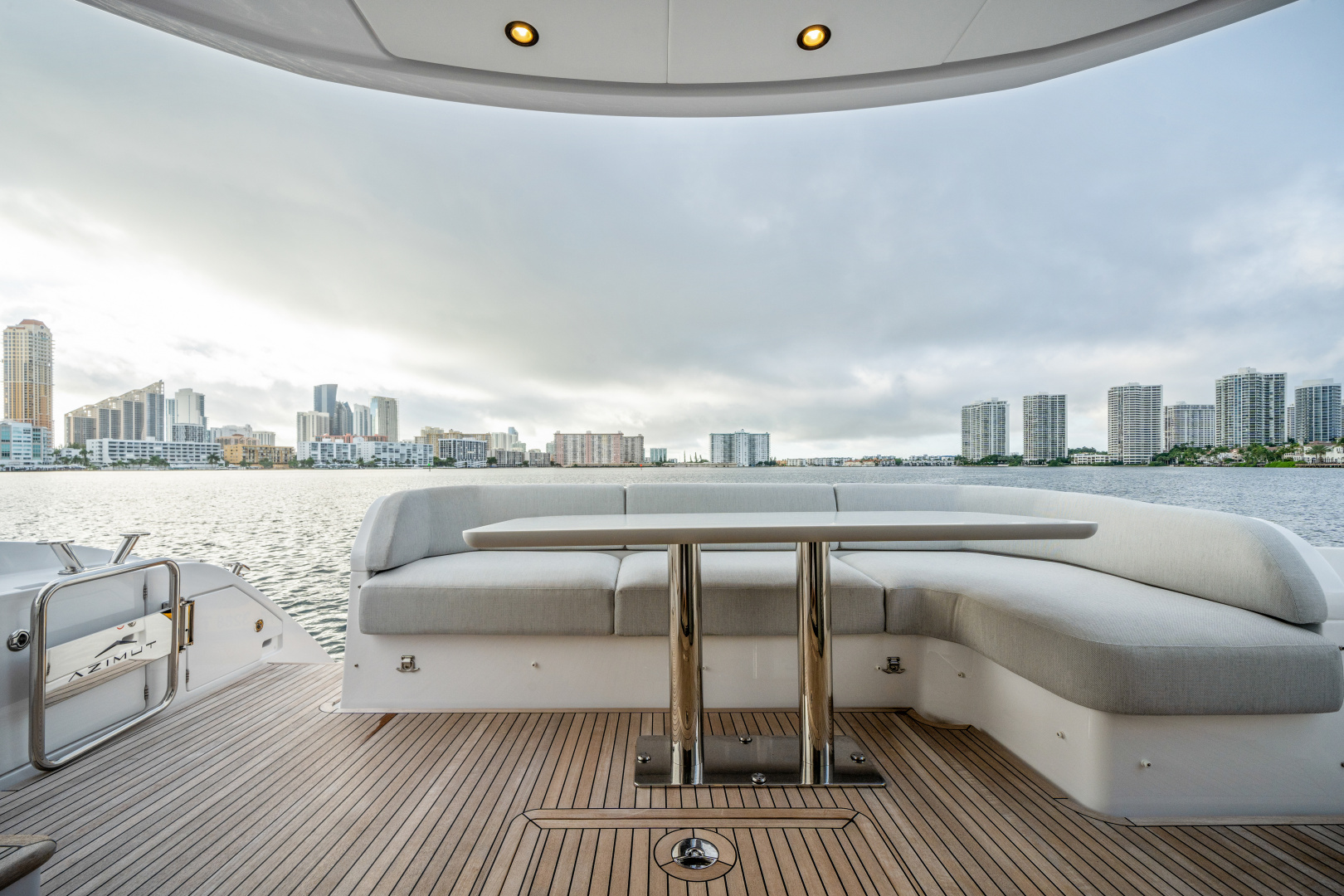 2023 Azimut 53 FLY Base - Image 38