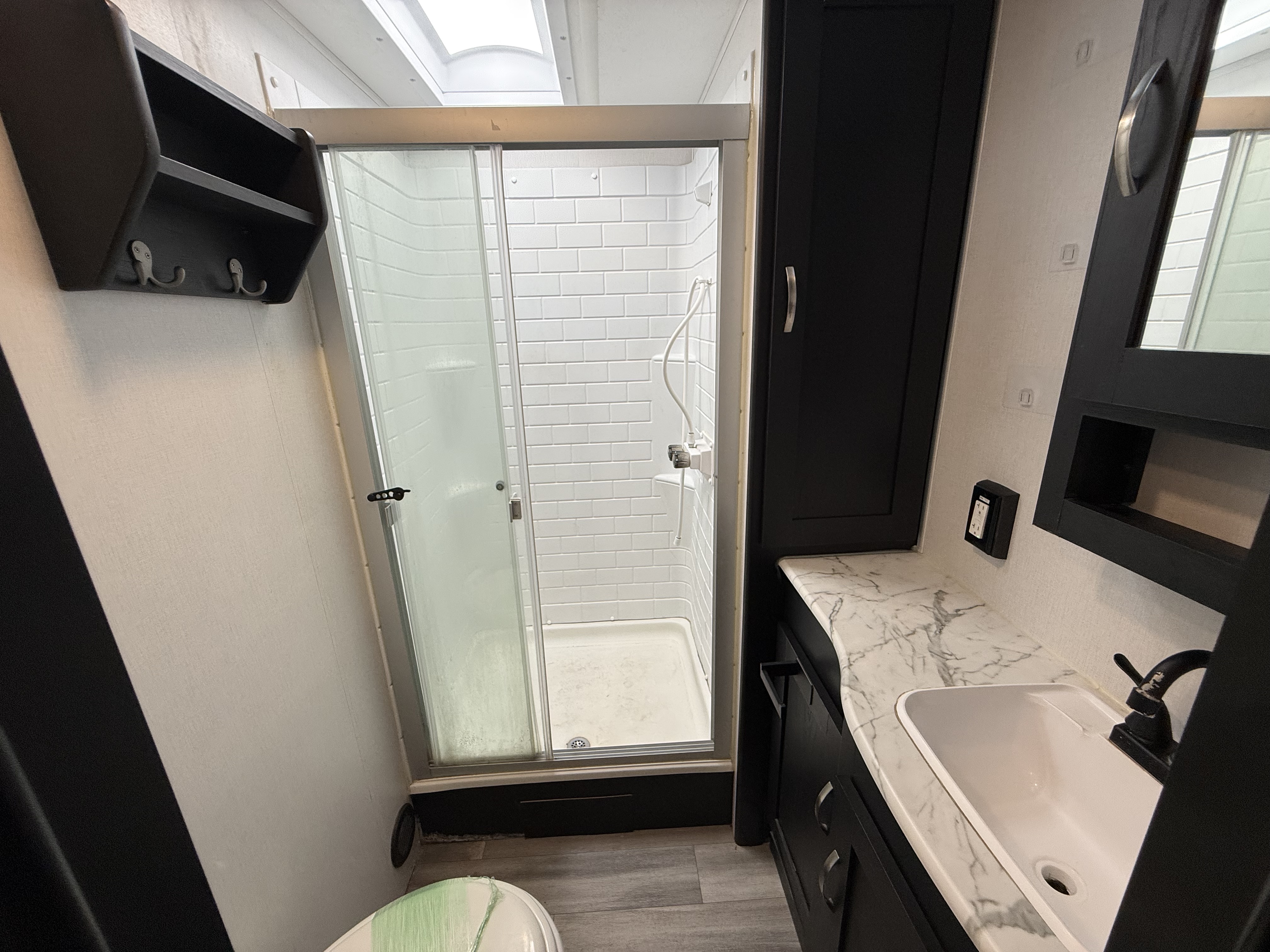 2022 Coachmen Freedom Express Liberty Edition 324RLDSLE - Image 18