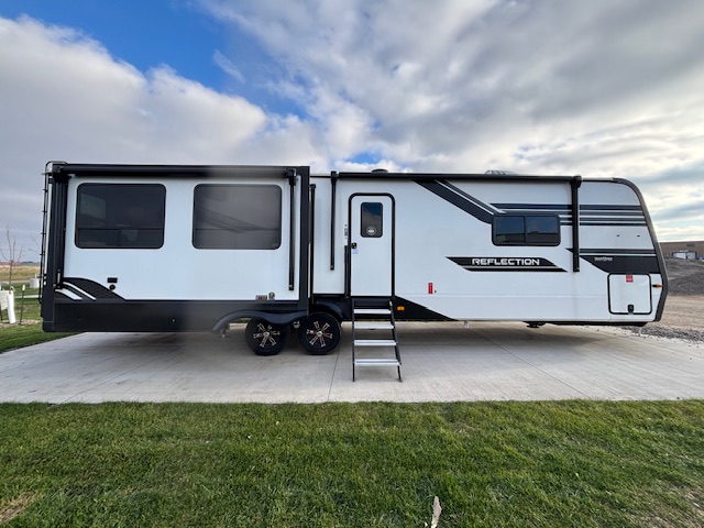 2026 Grand Design Reflection Travel Trailer