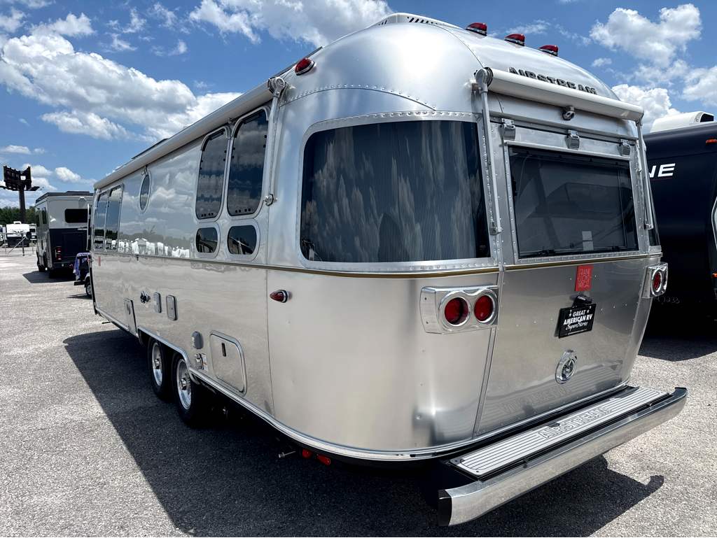 2026 AIRSTREAM FRANK LLOYD WRIGHT 28RBT - Image 3