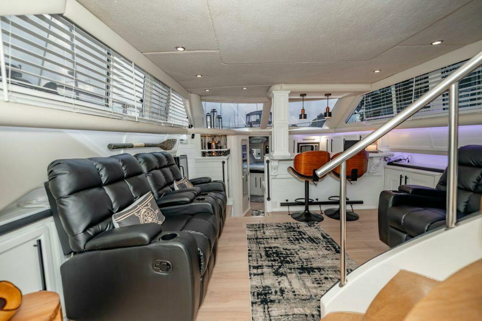 1991 Cruisers Yachts 3850 Aft Cabin - Image 8