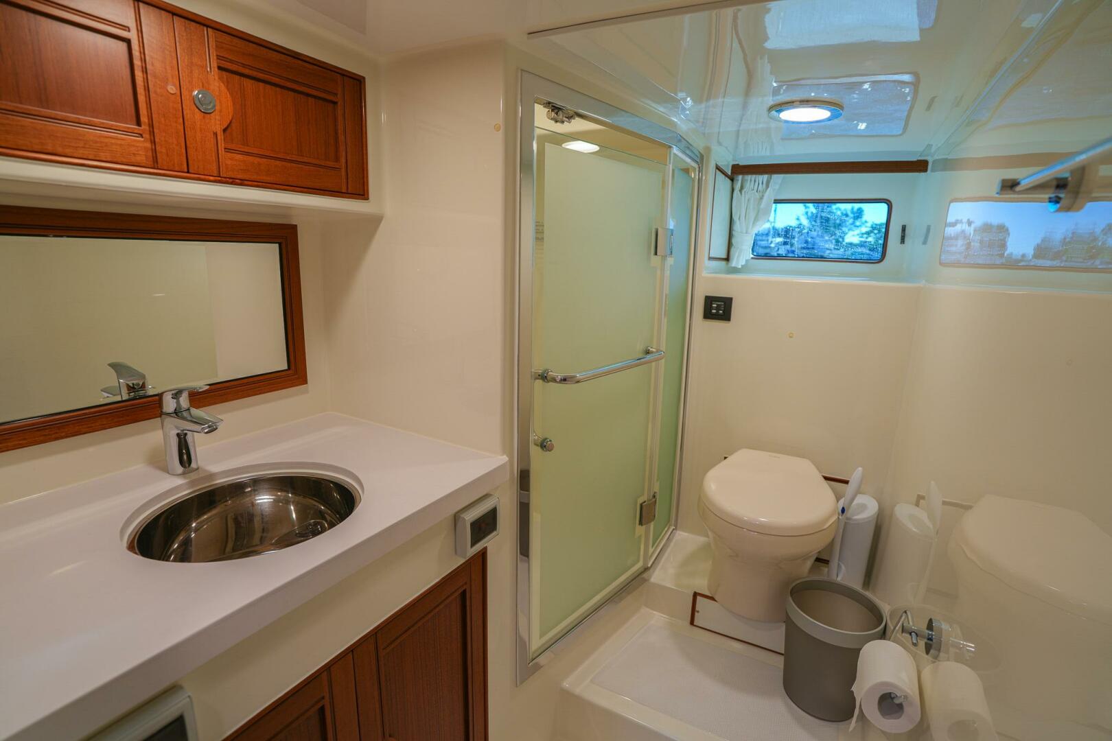 2025 Marlow Explorer 70E-CB - Image 58