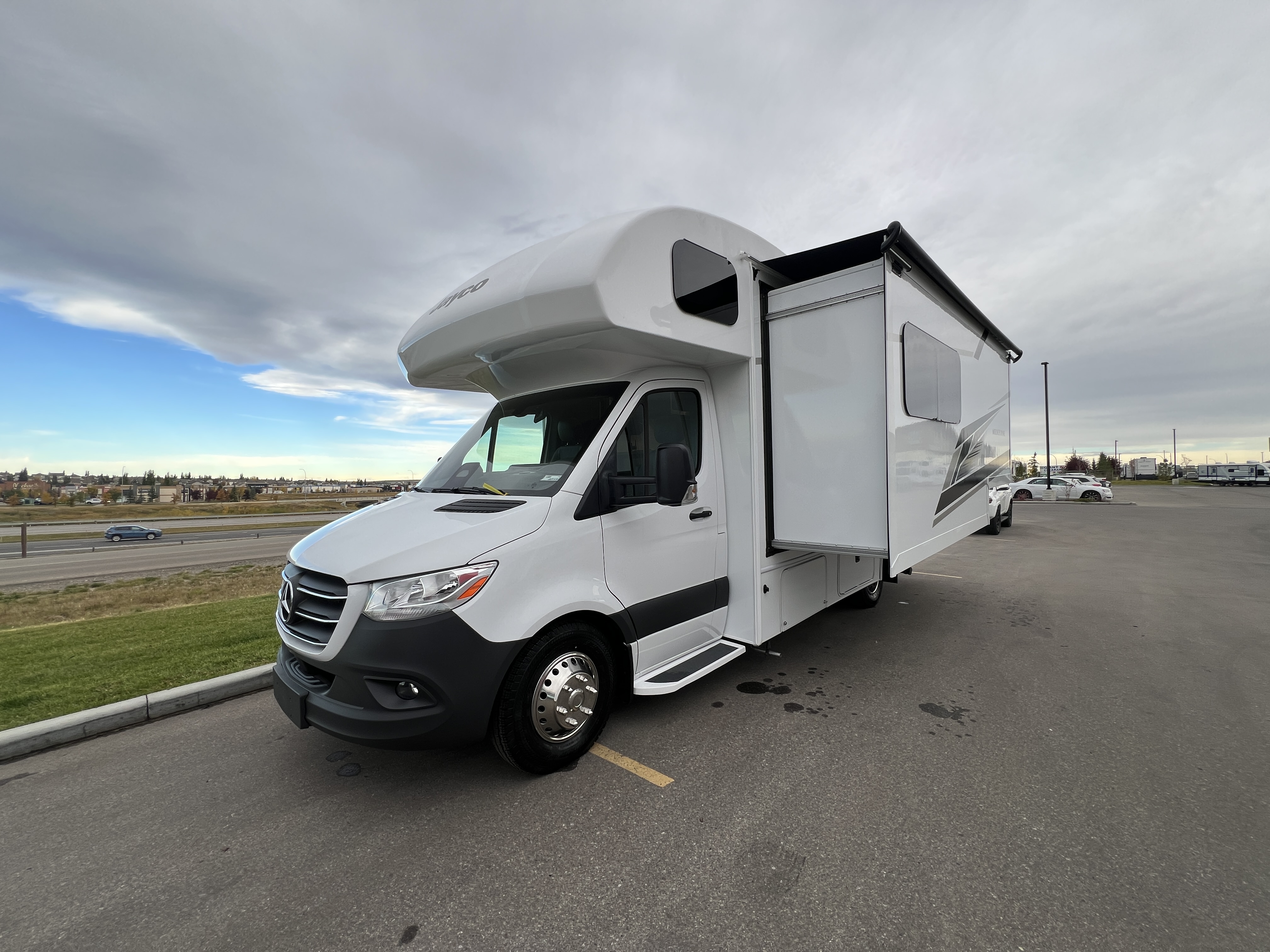 2027 Jayco Melbourne 24L - Image 6