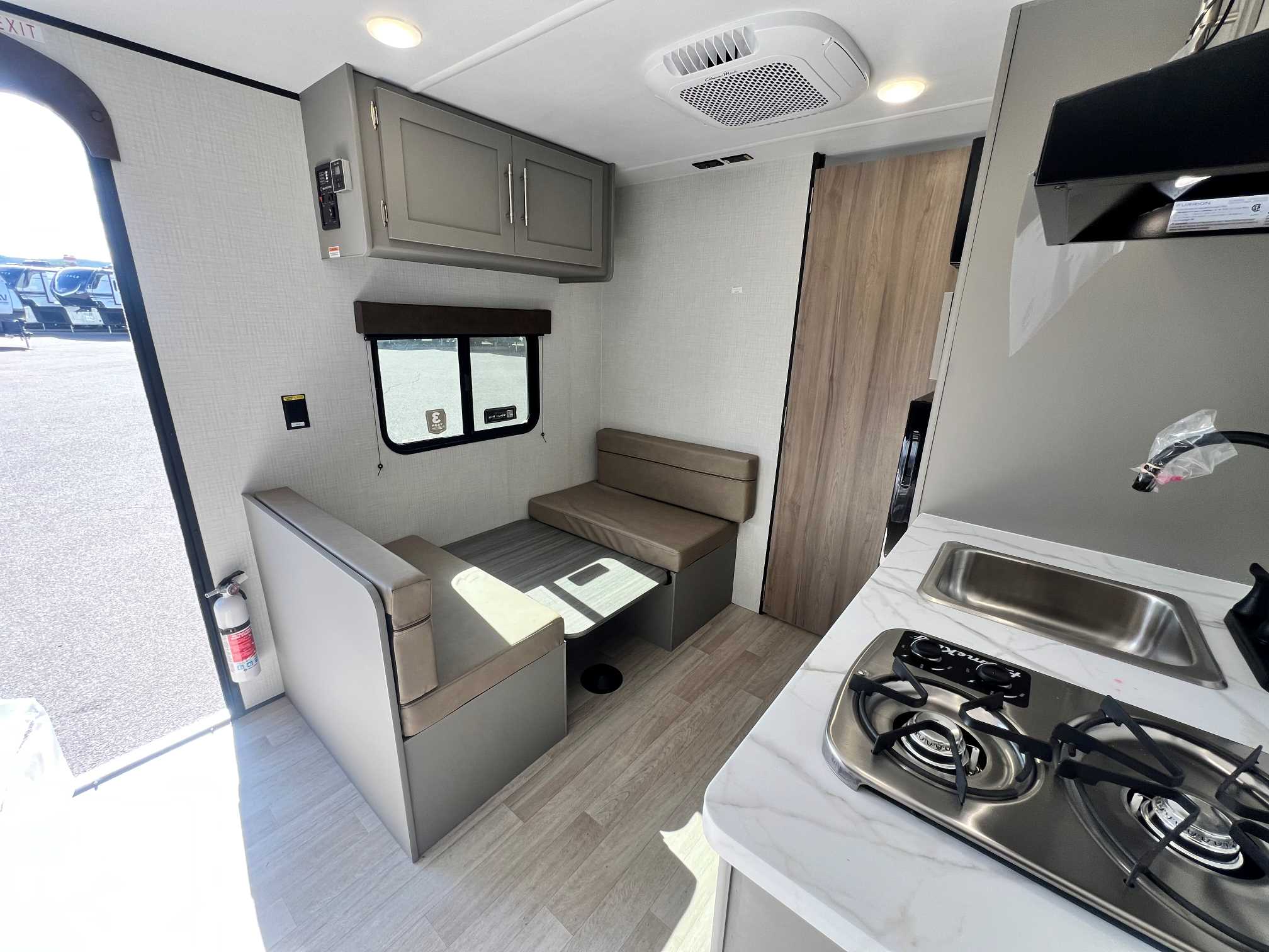 2027 Keystone Hideout Mini 166RB - Image 6