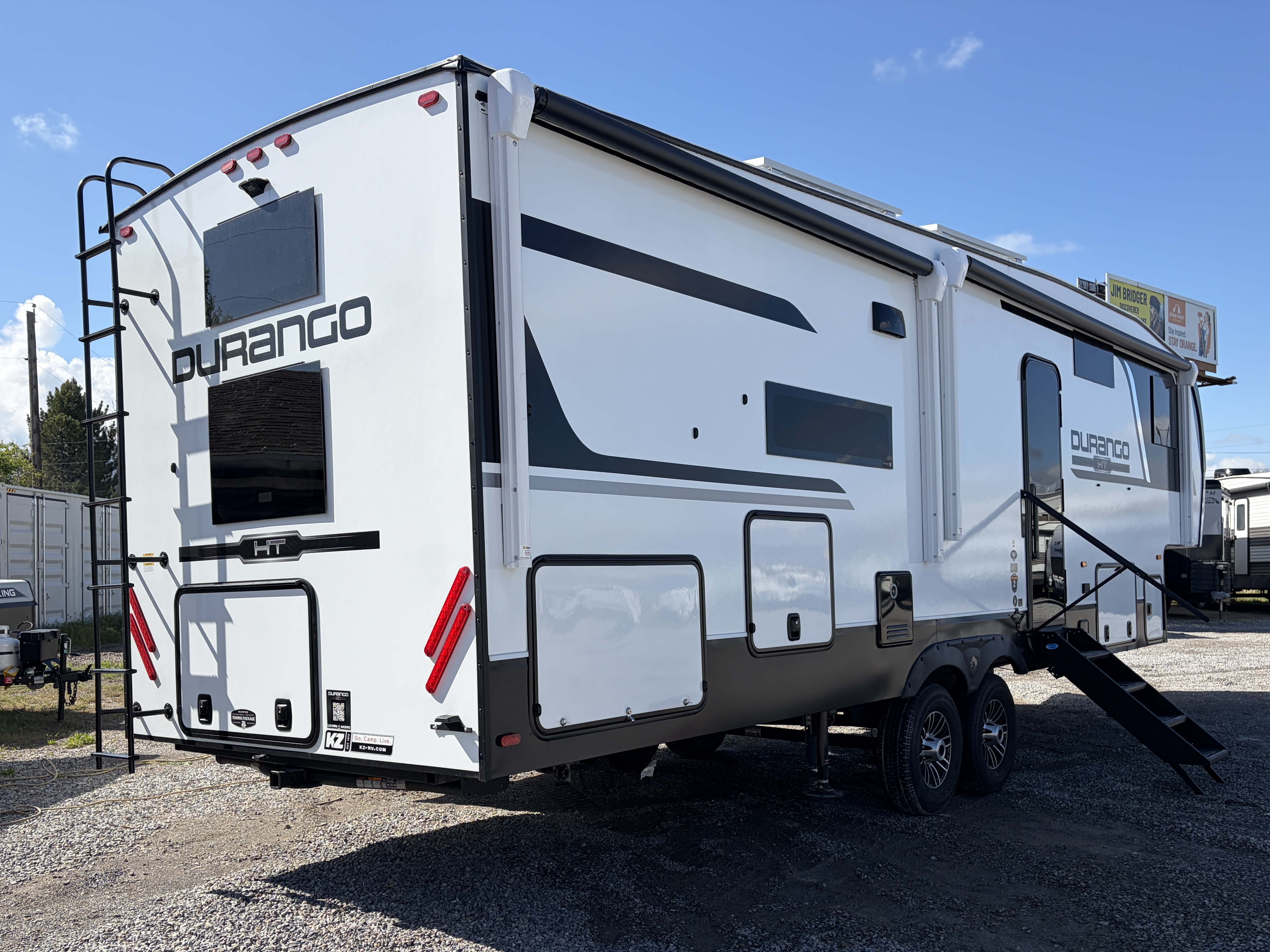 2026 KZ RV Durango Half-Ton D286BHD - Image 3