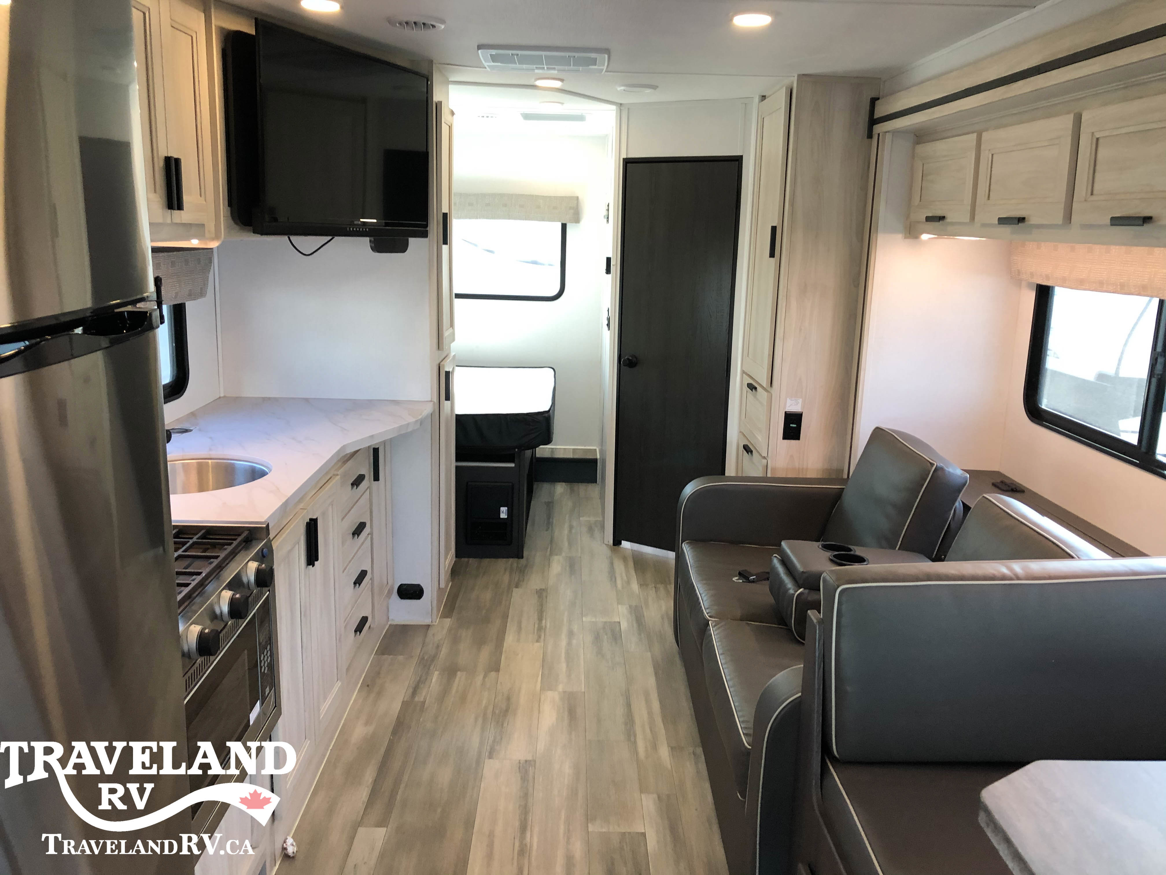 2024 Forest River SUNSEEKER 2550LE - Image 3