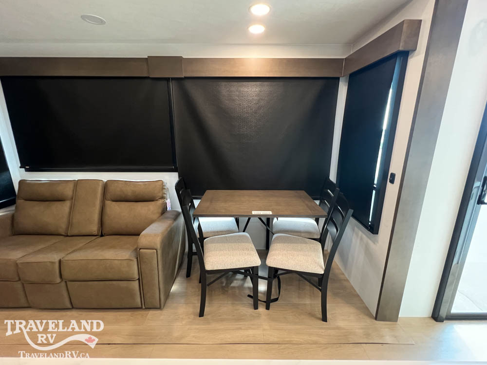 2027 Alliance RV Benchmark 42LFT - Image 14