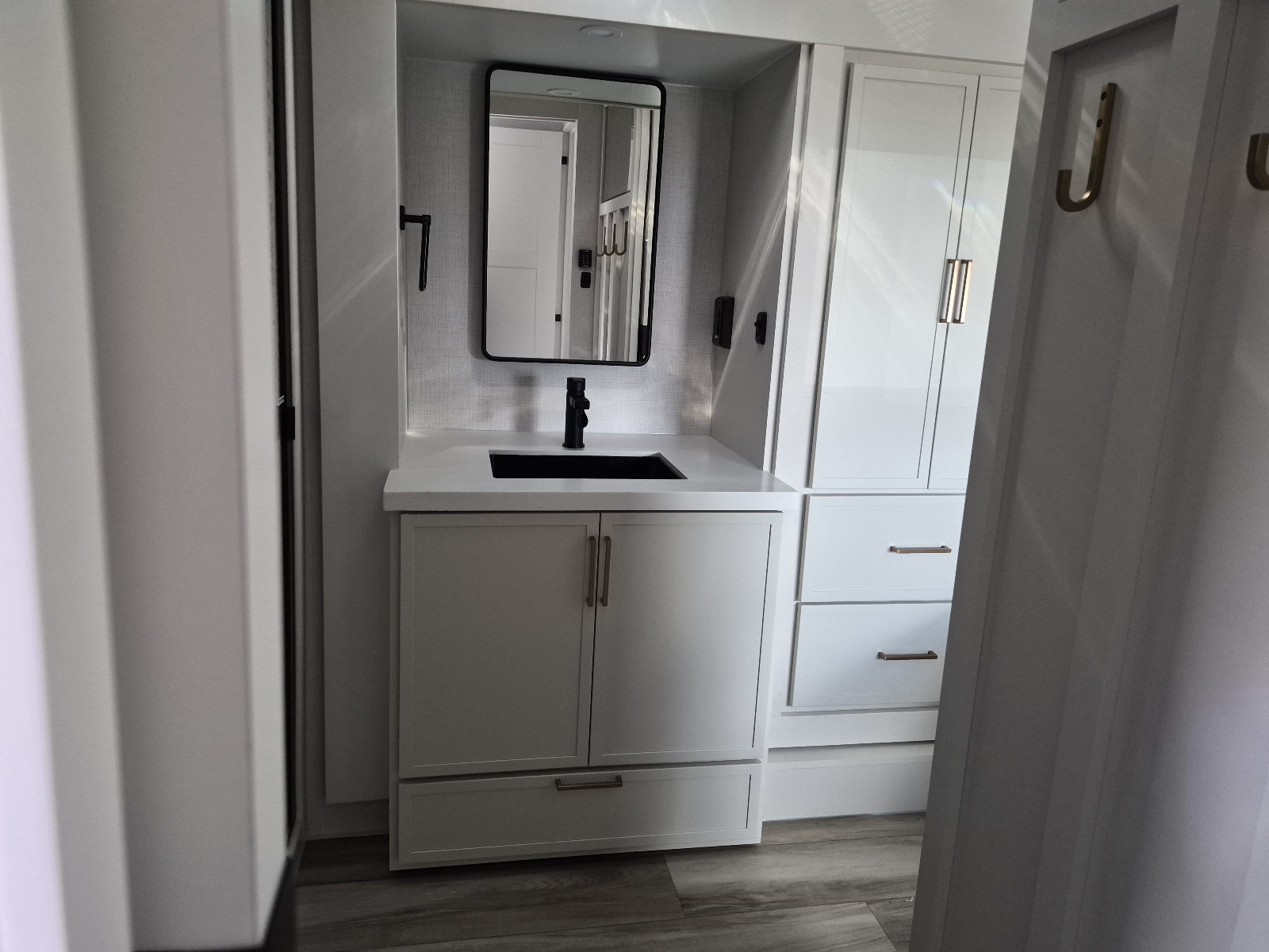 2027 Brinkley RV Model Z 2900 - Image 9
