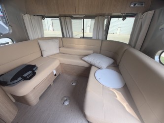2019 AIRSTREAM FLYING CLOUD 26RB - Image 5