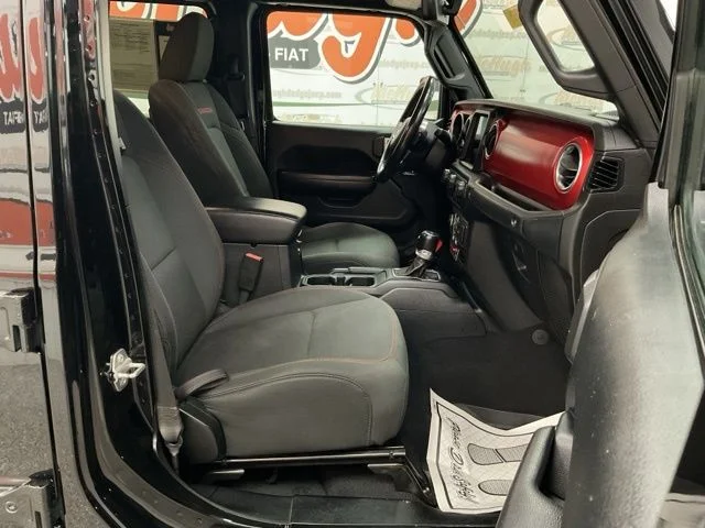 2020 Jeep Gladiator Crew Cab Rubicon 4WD - Image 27