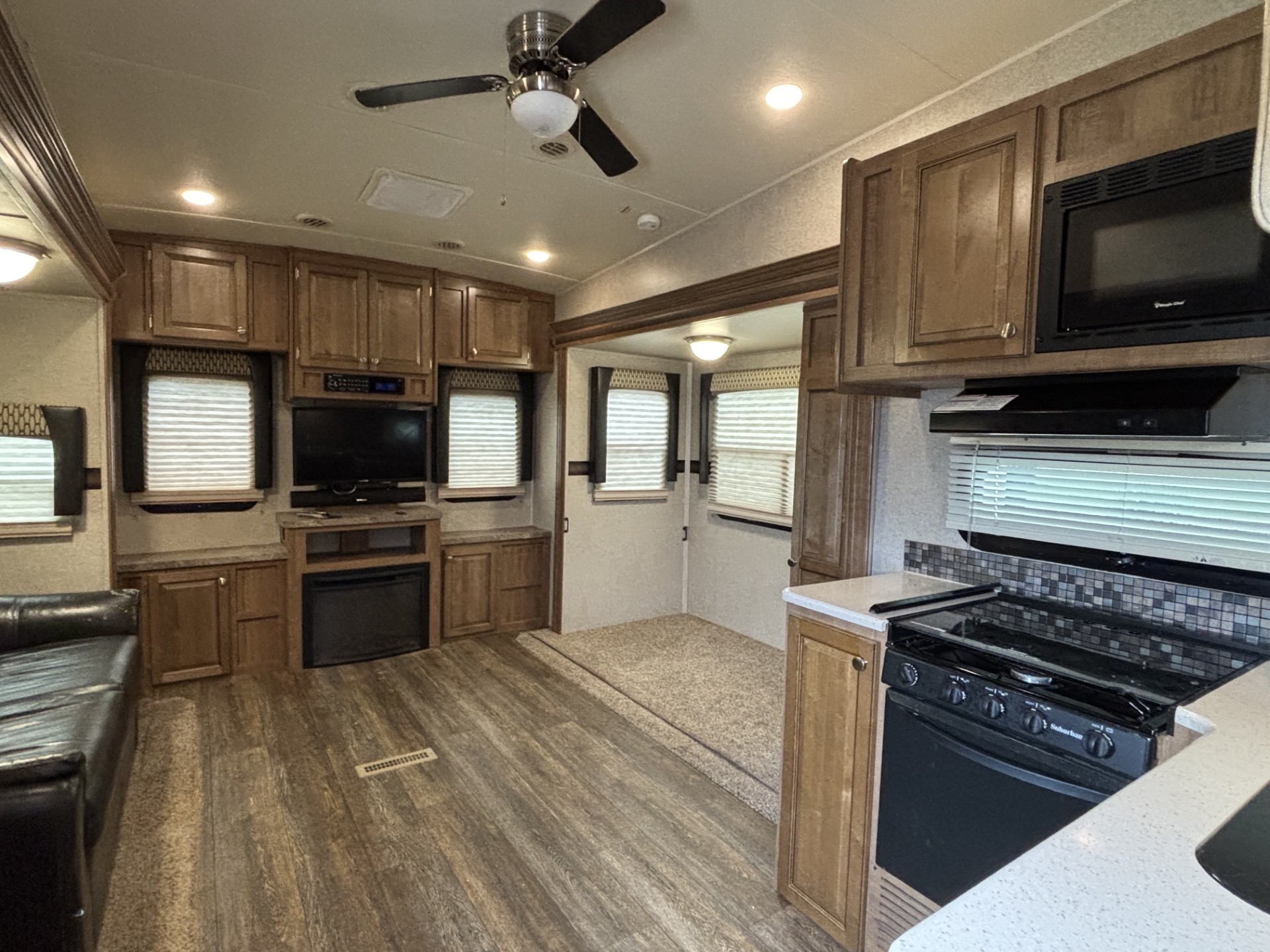2018 Forest River Rockwood Ultra Lite 2650WS - Image 9