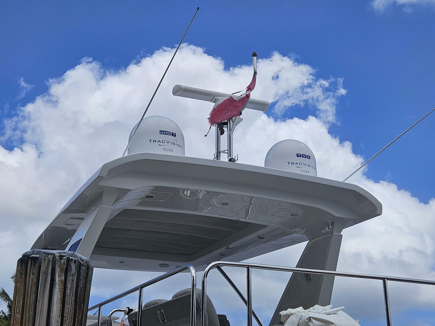2022 Azimut 66 - Image 7