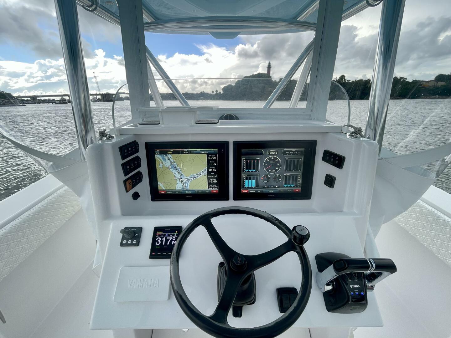 2014 Venture 39CC - Image 20