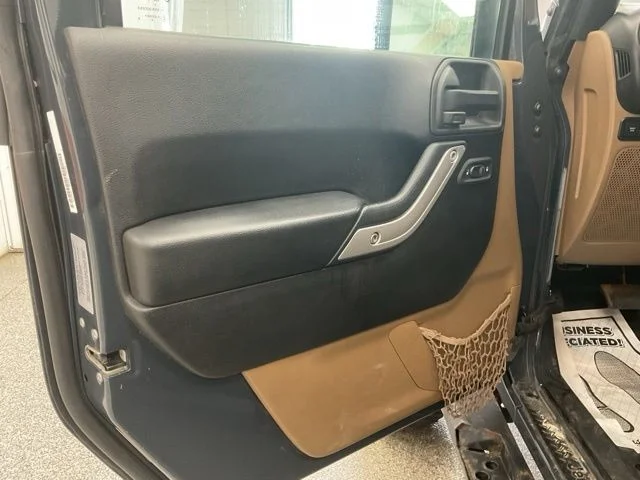 2017 Jeep Wrangler Utility 4D Unlimited Rubicon 4WD V6 - Image 11