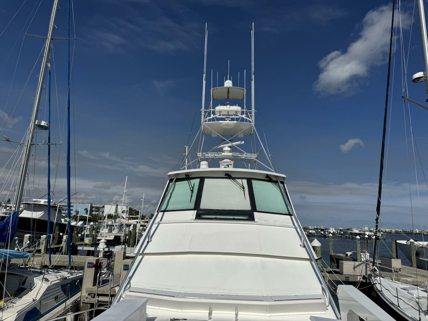 1995 Viking 58 Convertible - Image 78