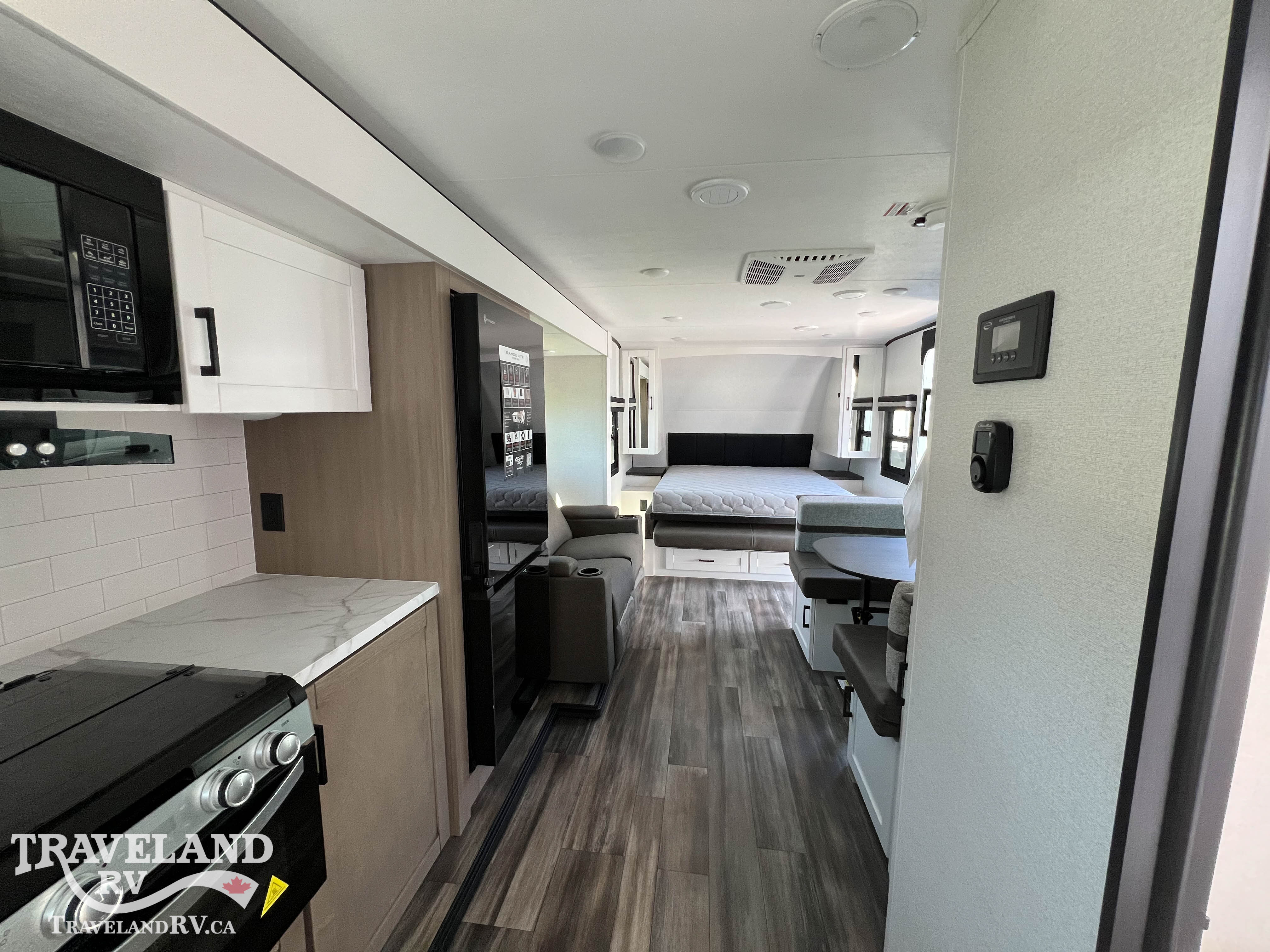 2026 Highland Ridge Range Lite 211RKM - Image 5
