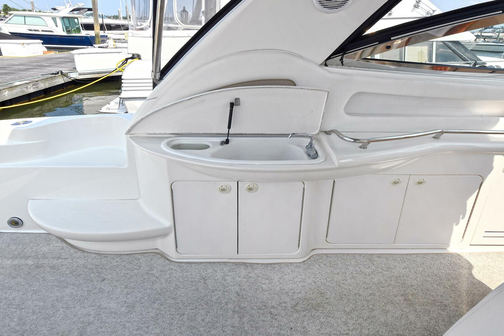 2000 Sea Ray 460 Sundancer - Image 19