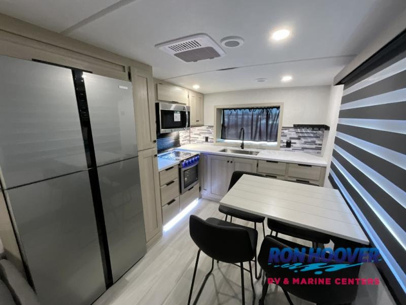 2026 FOREST RIVER 37GALLEY - Image 5