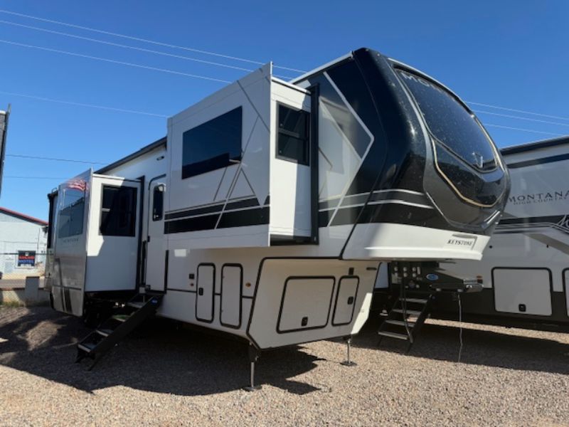 2026 Keystone Montana 3761FL - Image 1