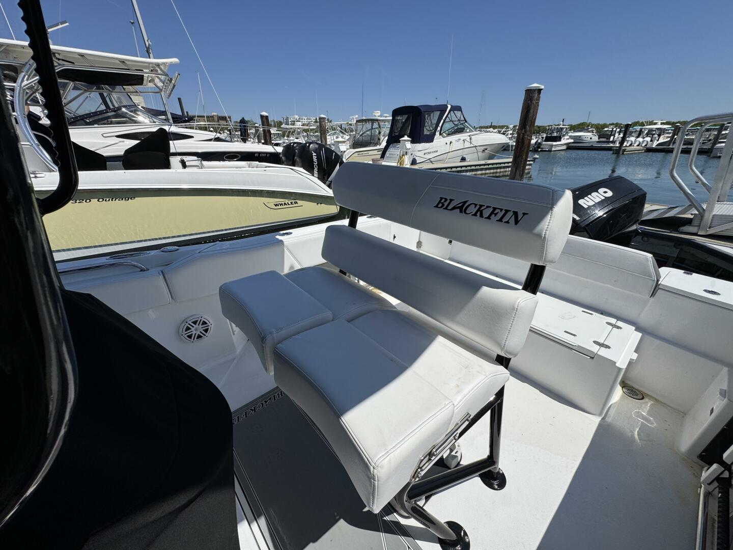 2020 Blackfin 212 CC - Image 14