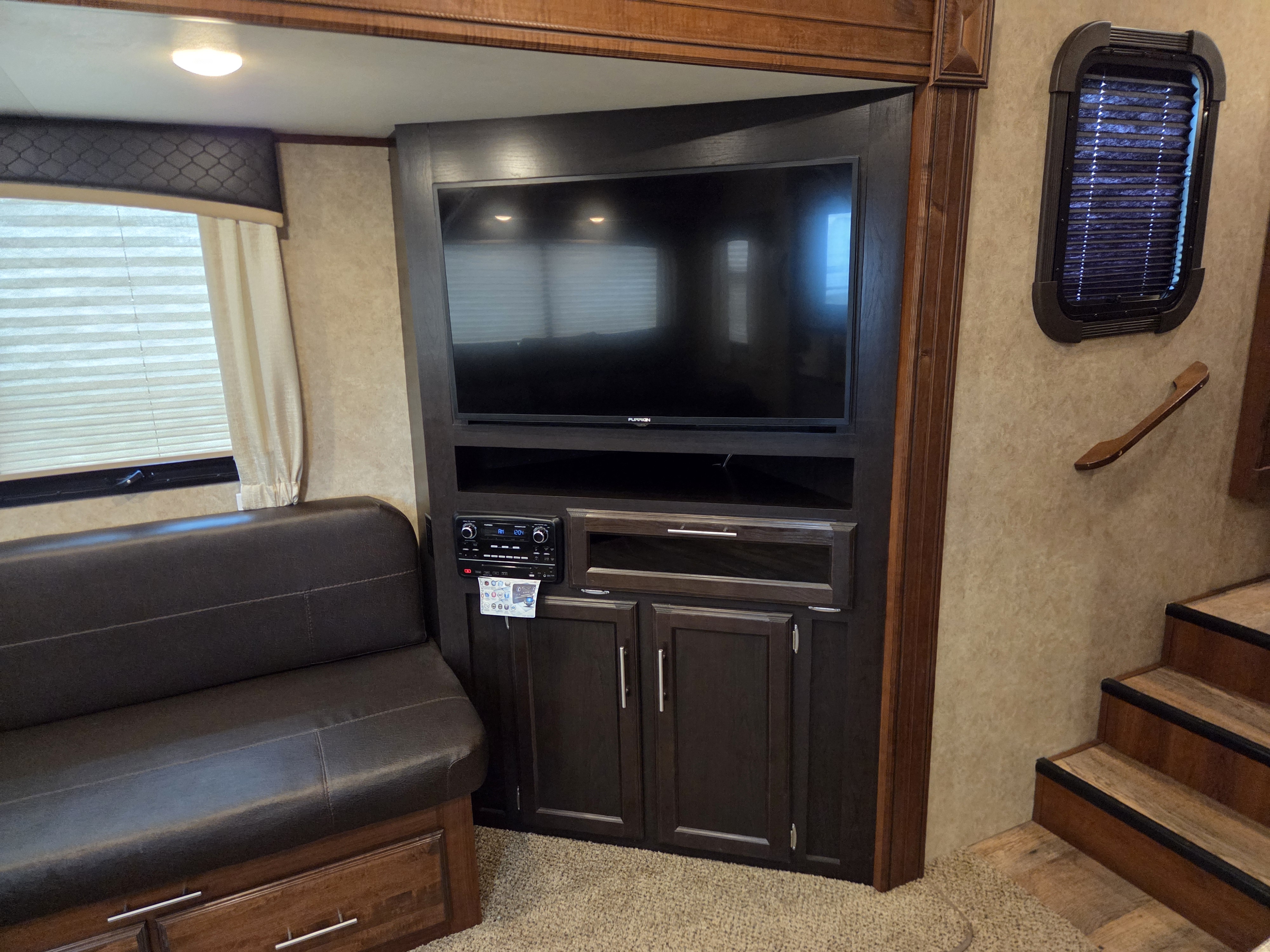2017 Jayco Eagle HT 24.5CKTS - Image 12