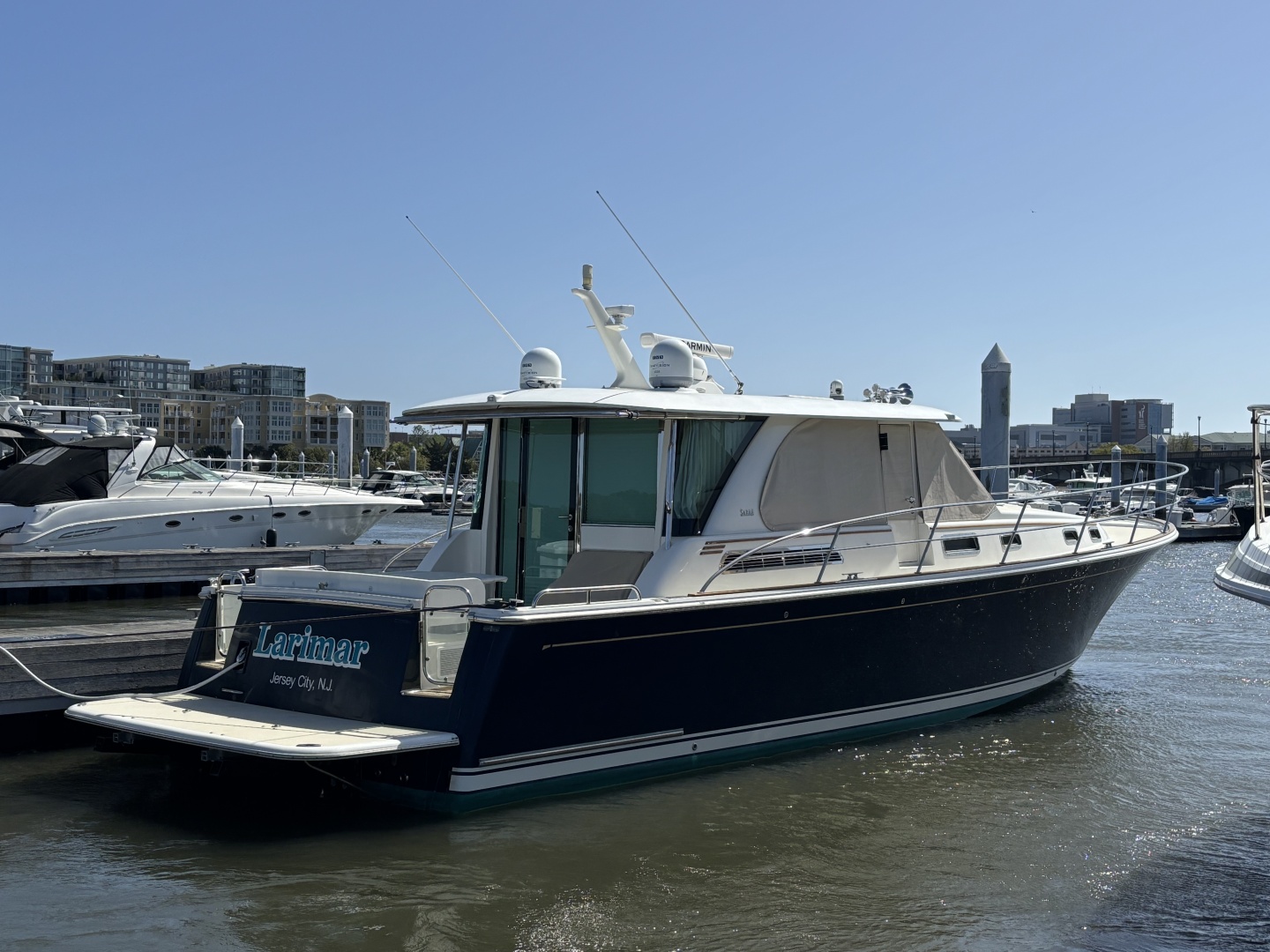 2019 Sabre 45 Express - Image 3