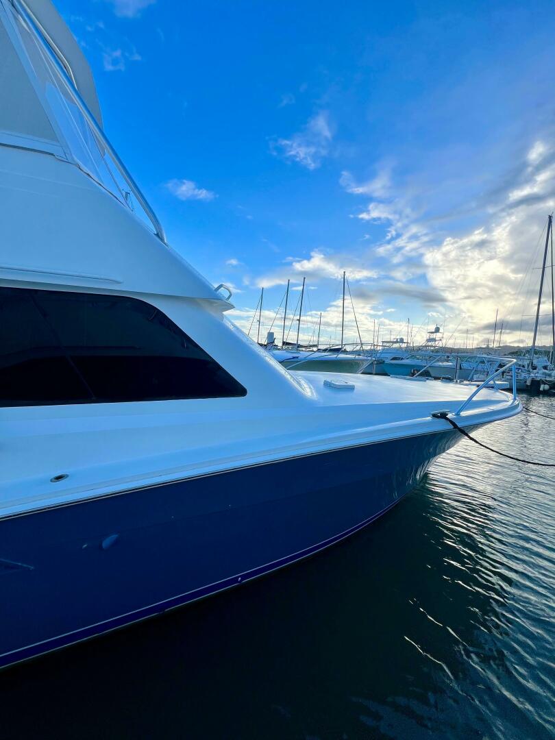1997 Viking 43 Convertible - Image 26